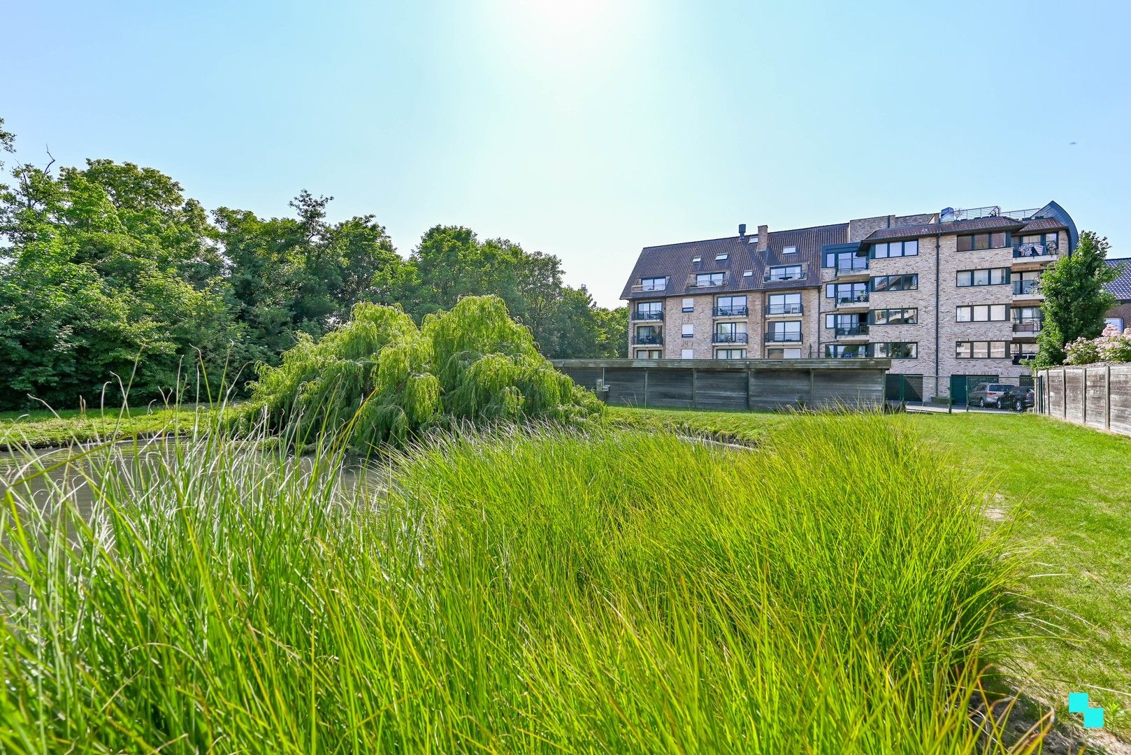 Ruim tweeslaapkamer appartement nabij centrum Izegem foto 28