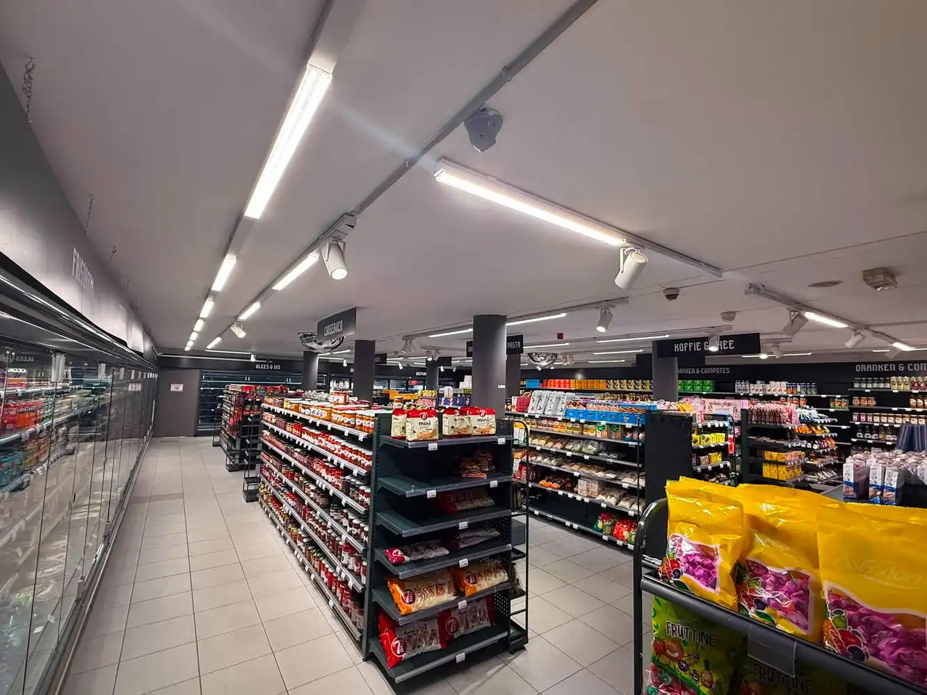 Interessant beleggingsvastgoed met verhuurd handelsgelijkvloers en appartement op toplocatie foto 15