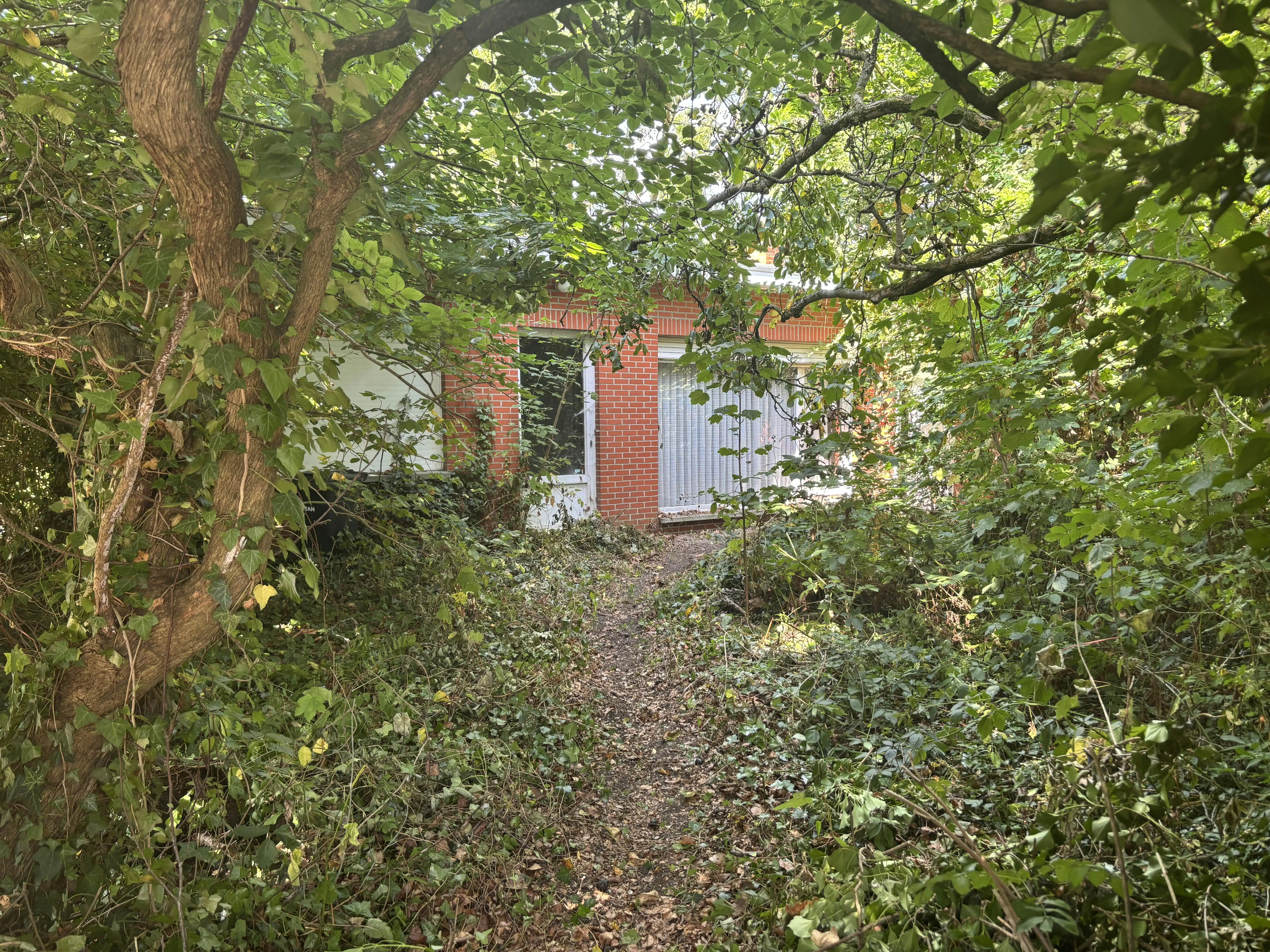 Handelspand met woonst te koop in centrum Brecht! foto 21