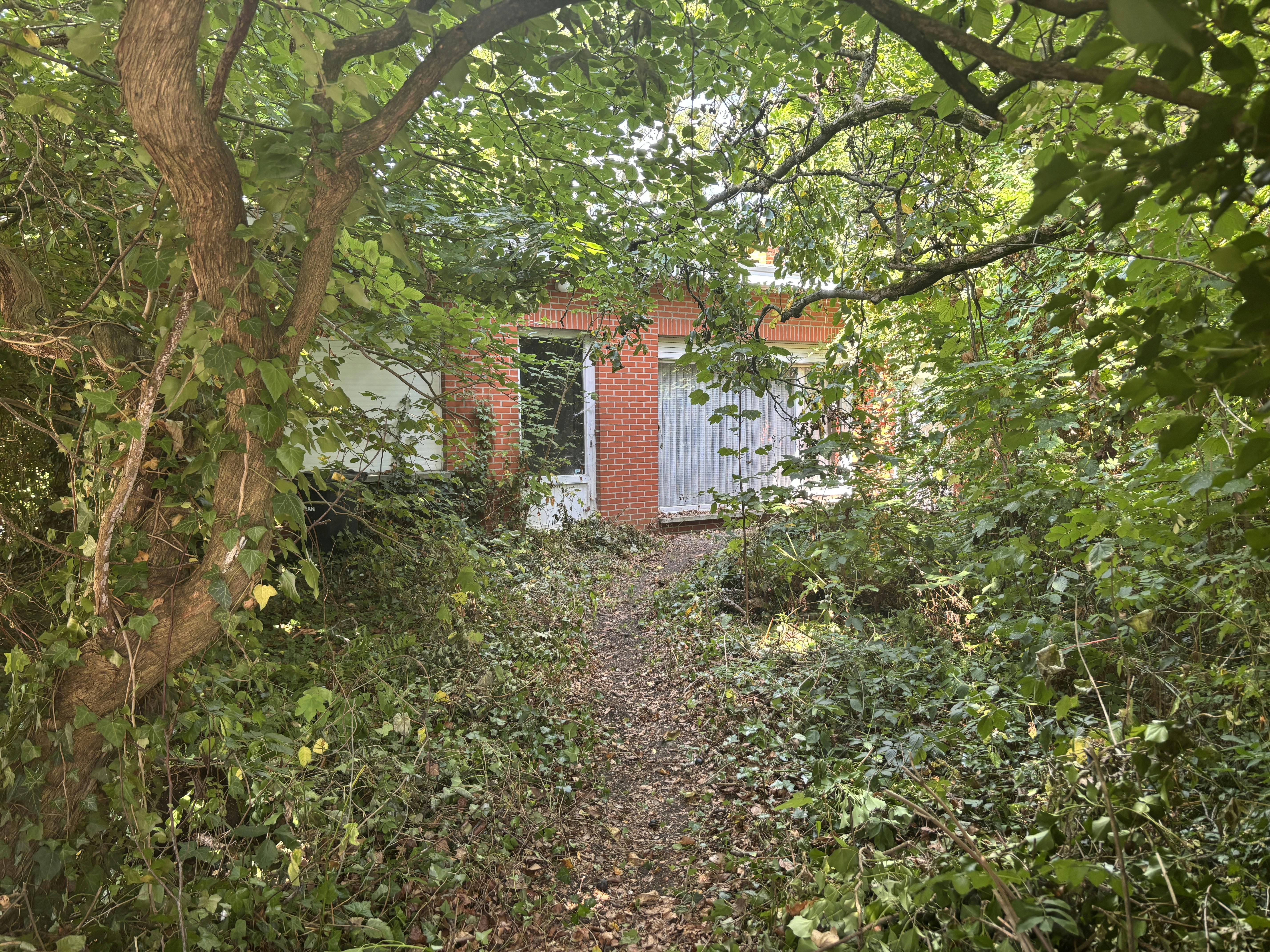 Handelspand met woonst te koop in centrum Brecht! foto 21