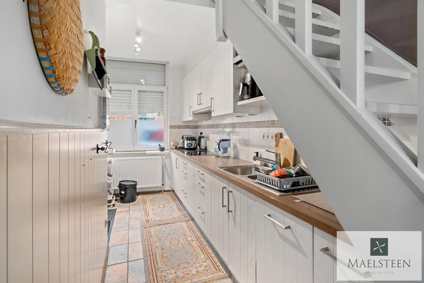 Instapklare trapgevelwoning, gelegen in Brugge centrum foto 5