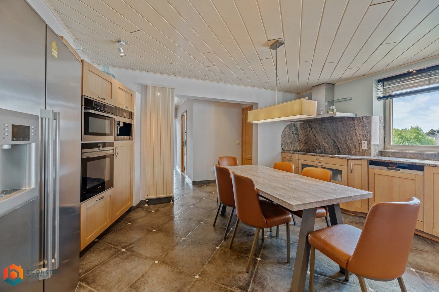 Handelsgelijkvloers met garage & woonst op toplocatie foto 17