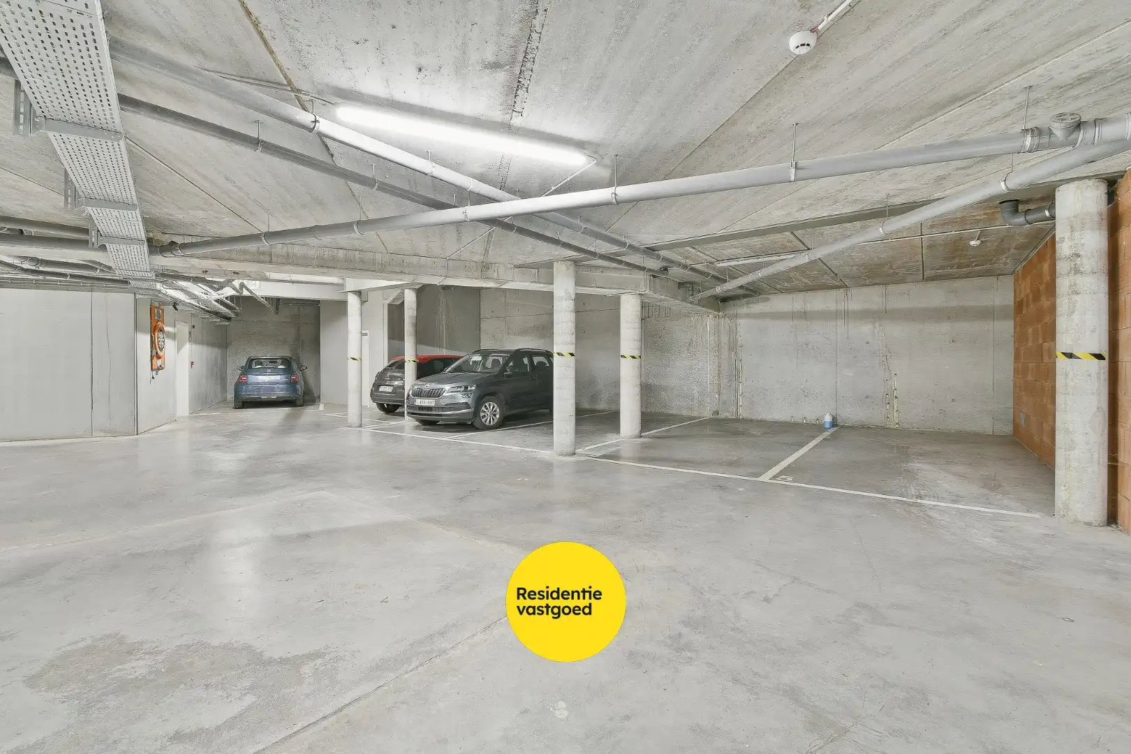 Ondergrondse parkeerplaatsen te koop in het centrum van Gistel foto 7