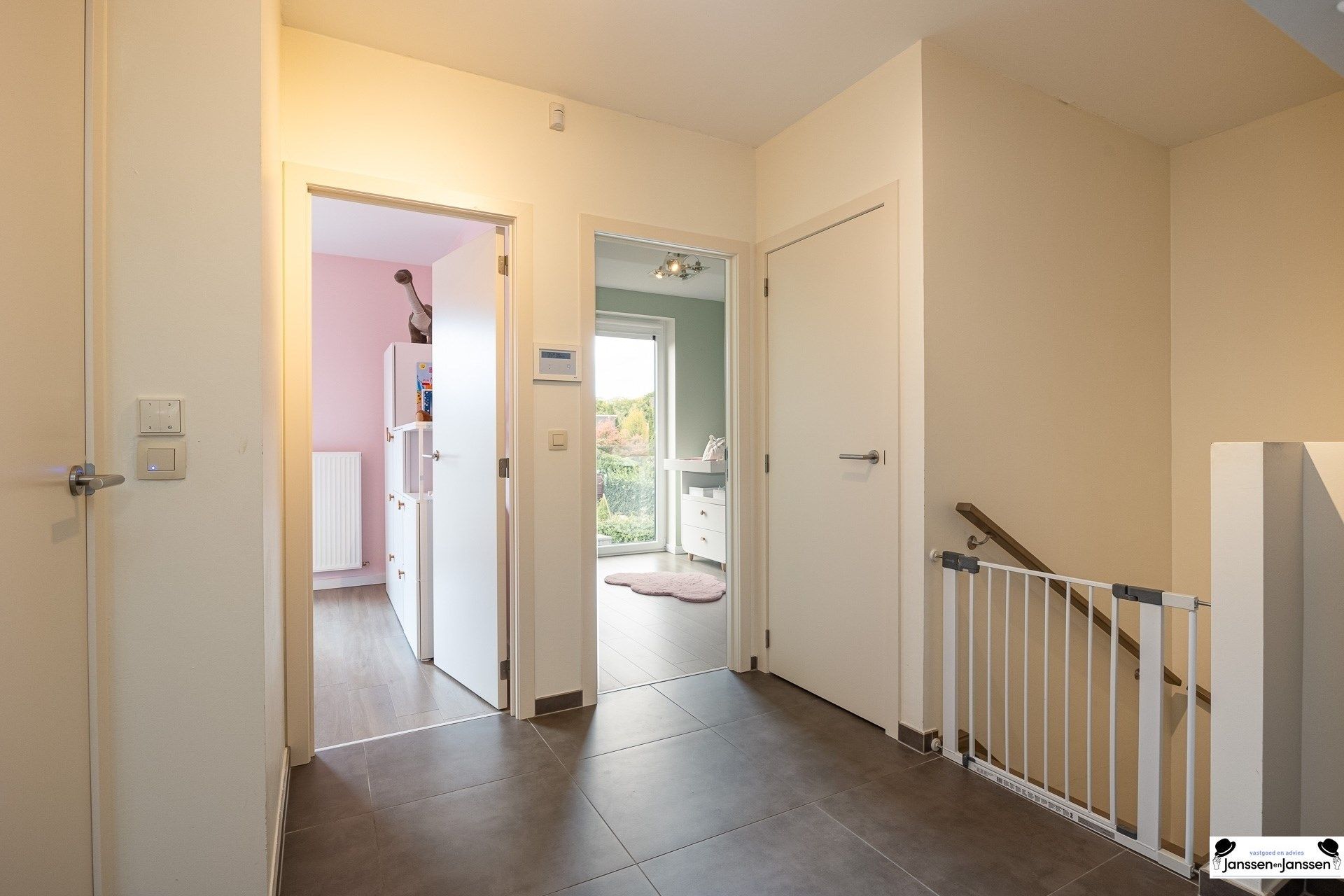 Instapklaar, energiezuinig en charmant huis foto 13