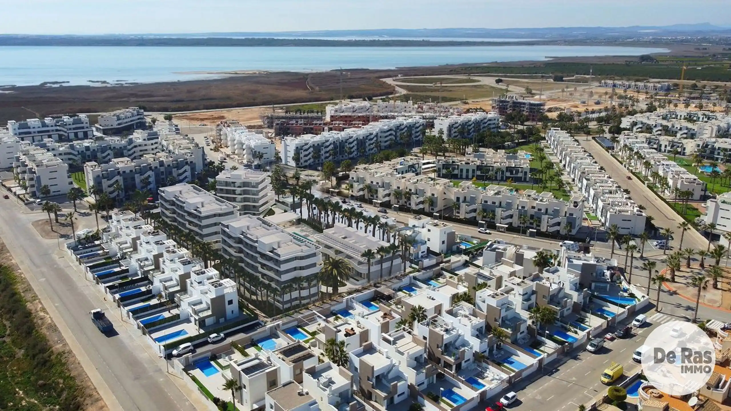 SPANJE - Appartementen. Geschakelde woningen. Unieke locatie foto 10