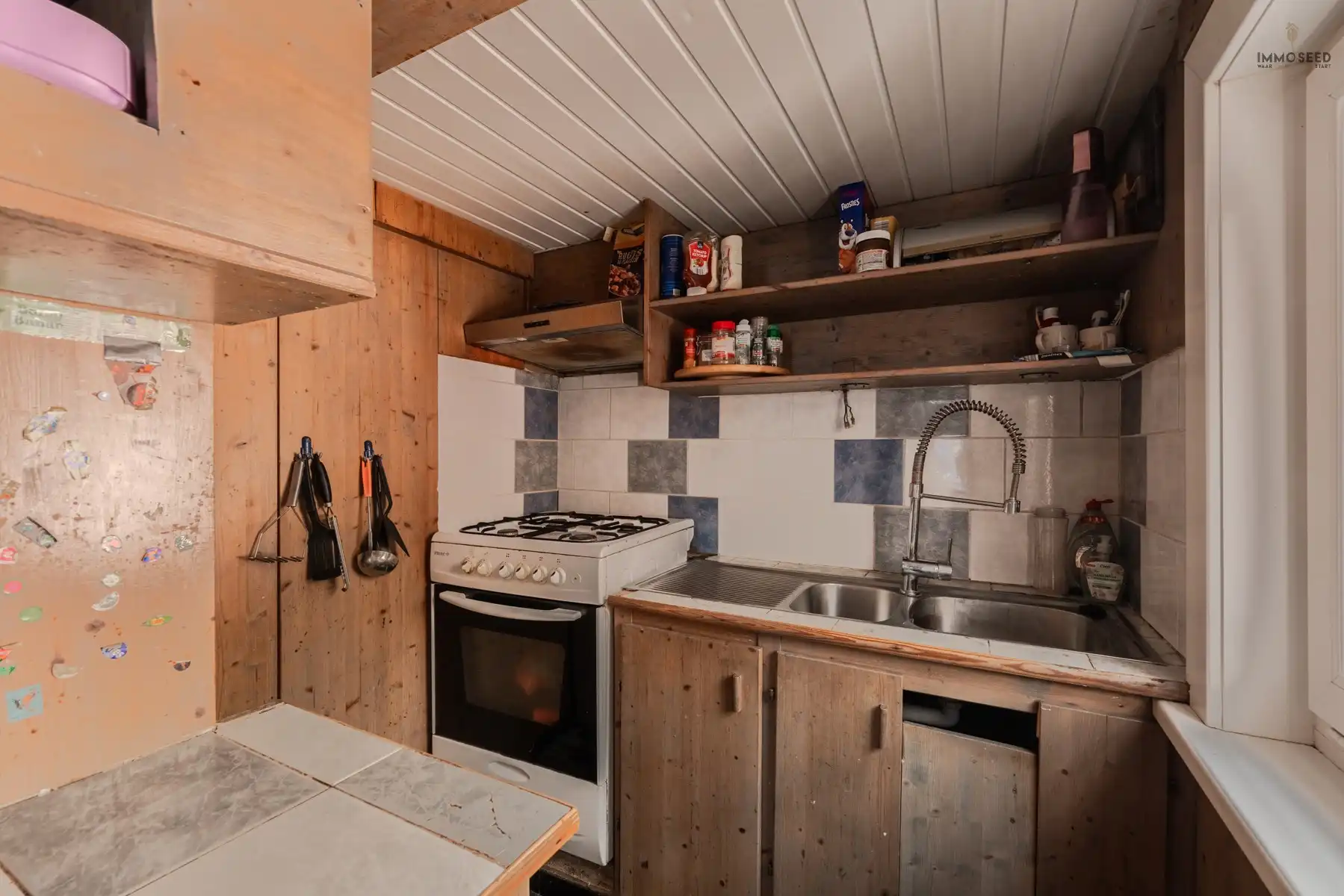 Charmante renovatiewoning hartje Eernegem foto 6