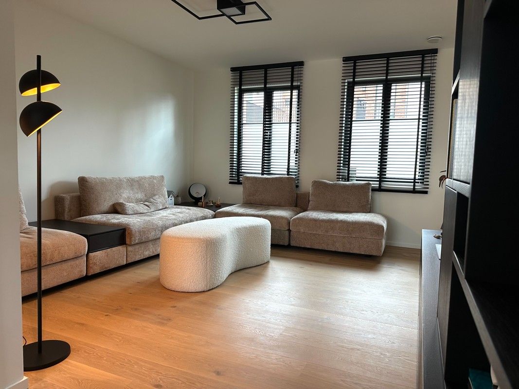 Prachtige, ruime nieuwbouwwoning gelegen in een rustig woonerf midden in het centrum van Zoersel foto 6