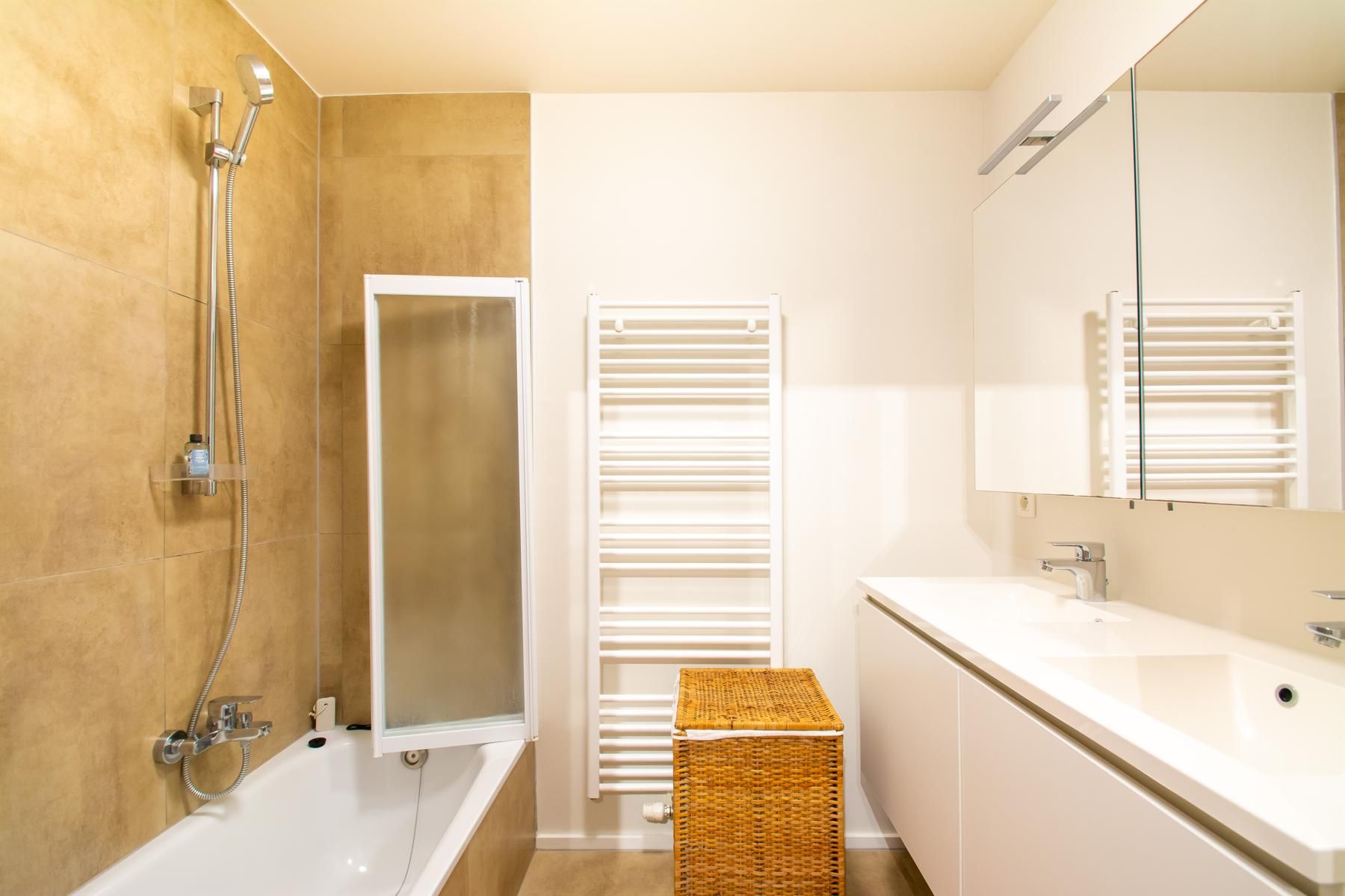 Prachtig appartement - 1 kamer + terras (NATO area) foto 10