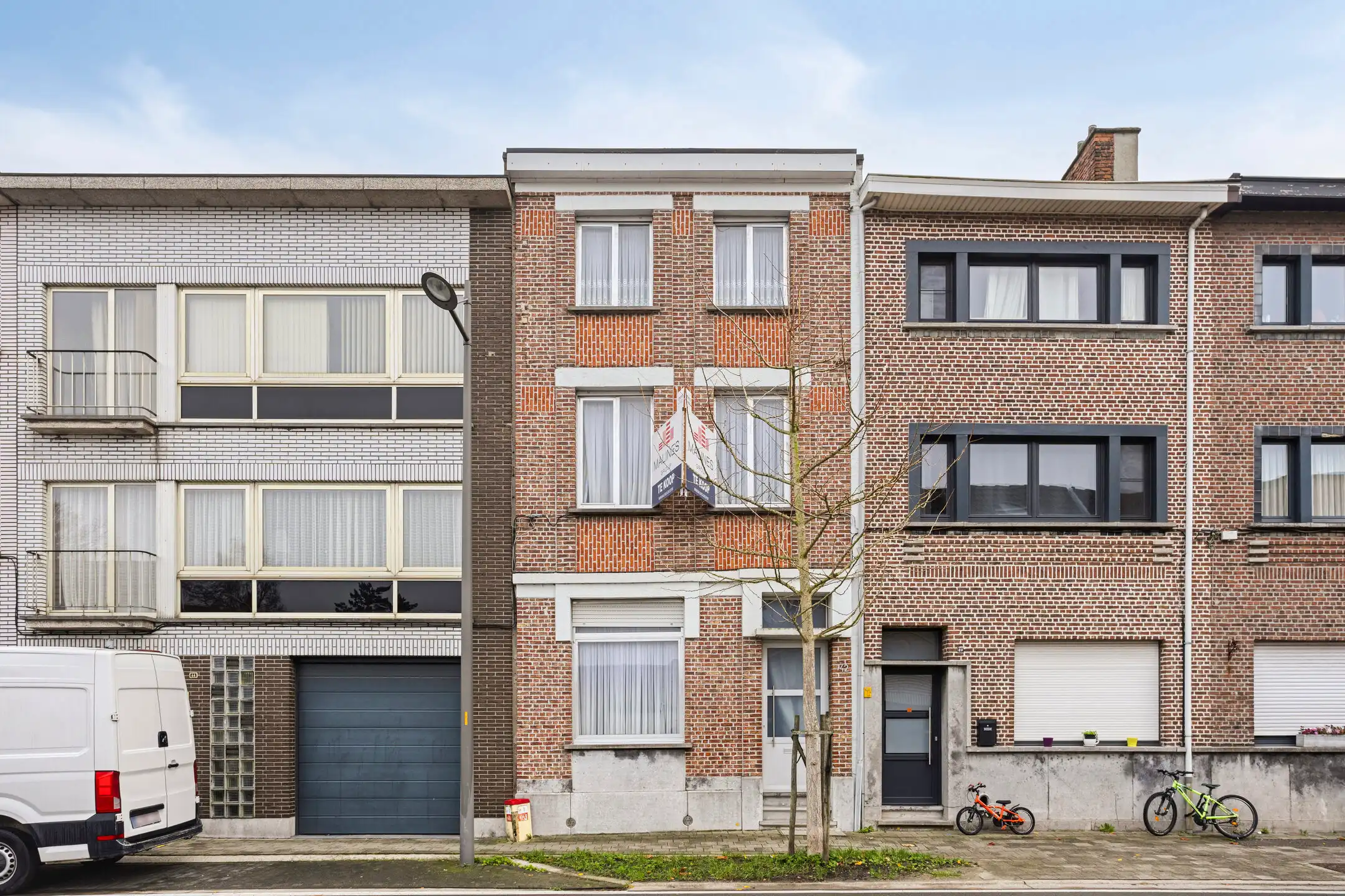 Hoofdfoto van de publicatie: Charmante te renoveren woning met tuin en garage