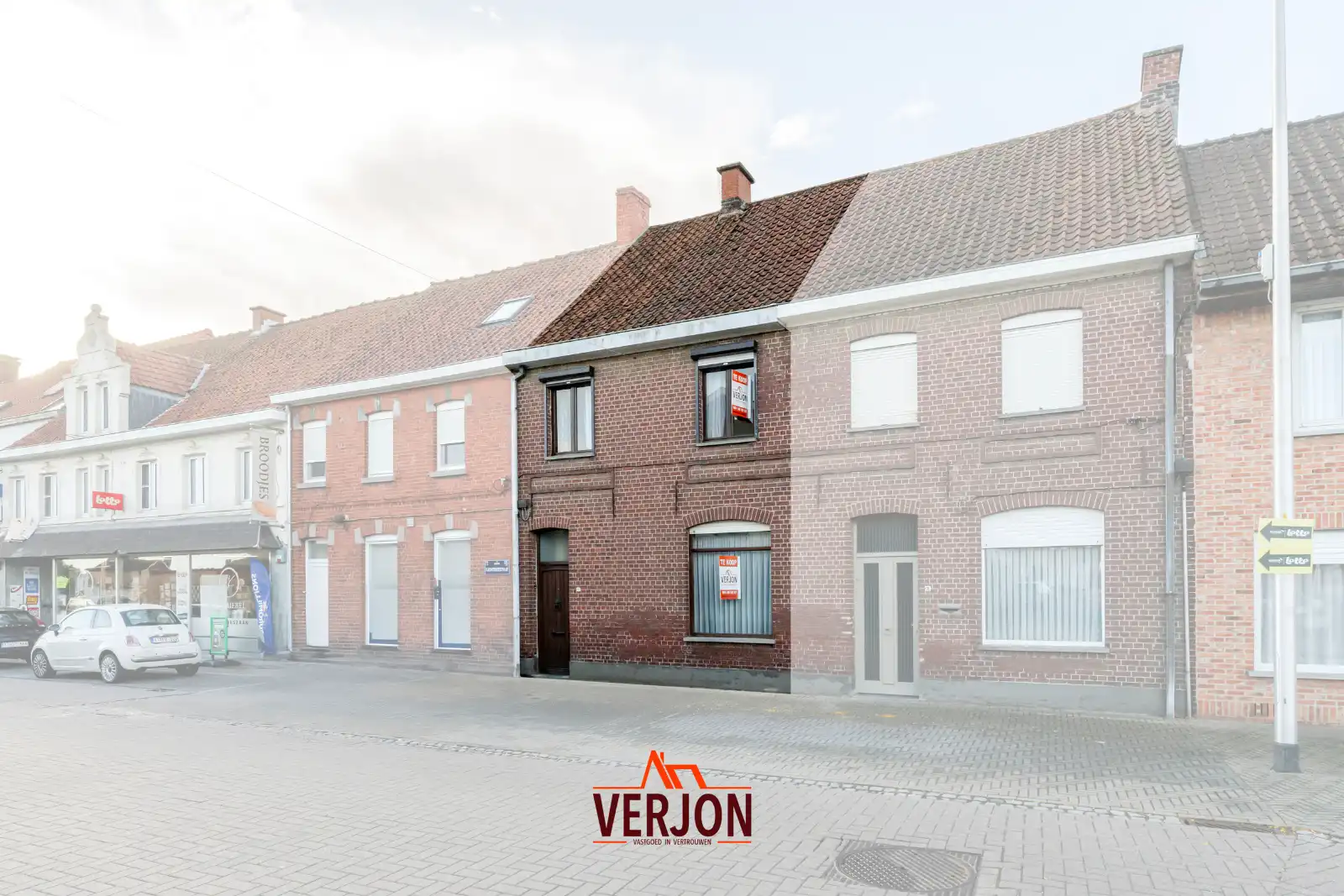 Charmante woning met ruime tuin te koop op het dorpsplein in Kachtem! foto 20