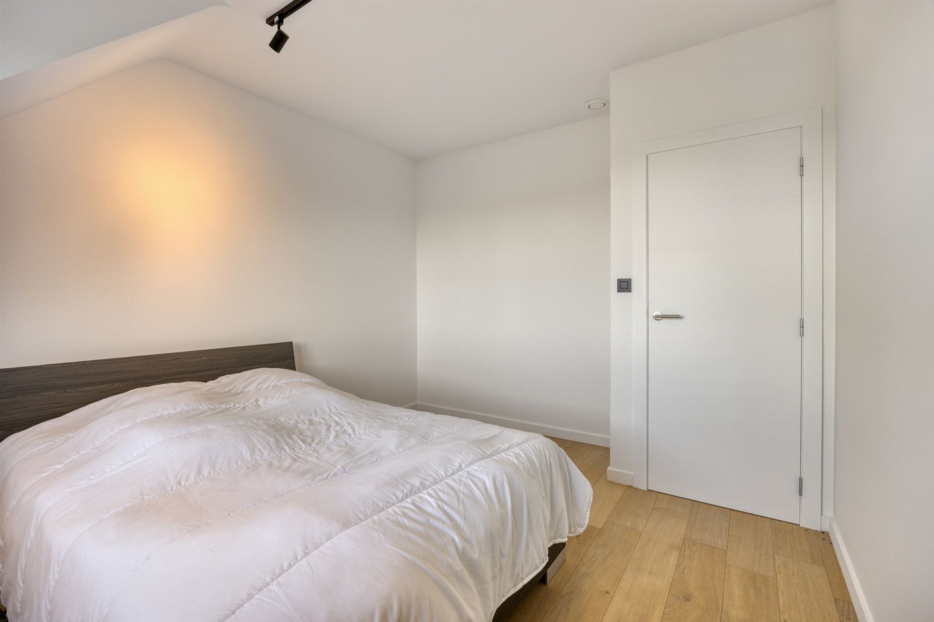 Ruime villa op 16a in groene oase! foto 22