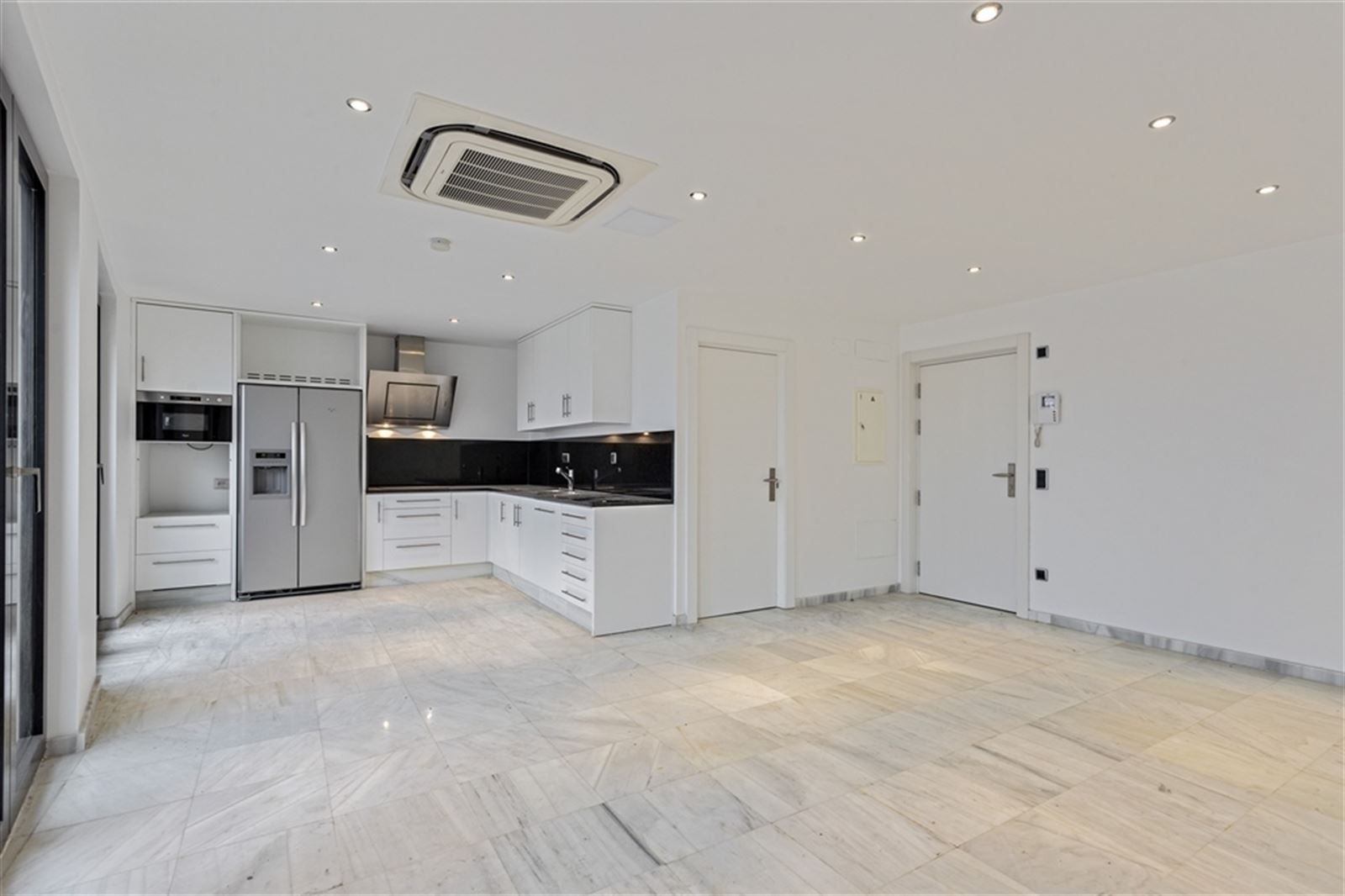 For the shop aholics between us: Meir shopping street foto 4