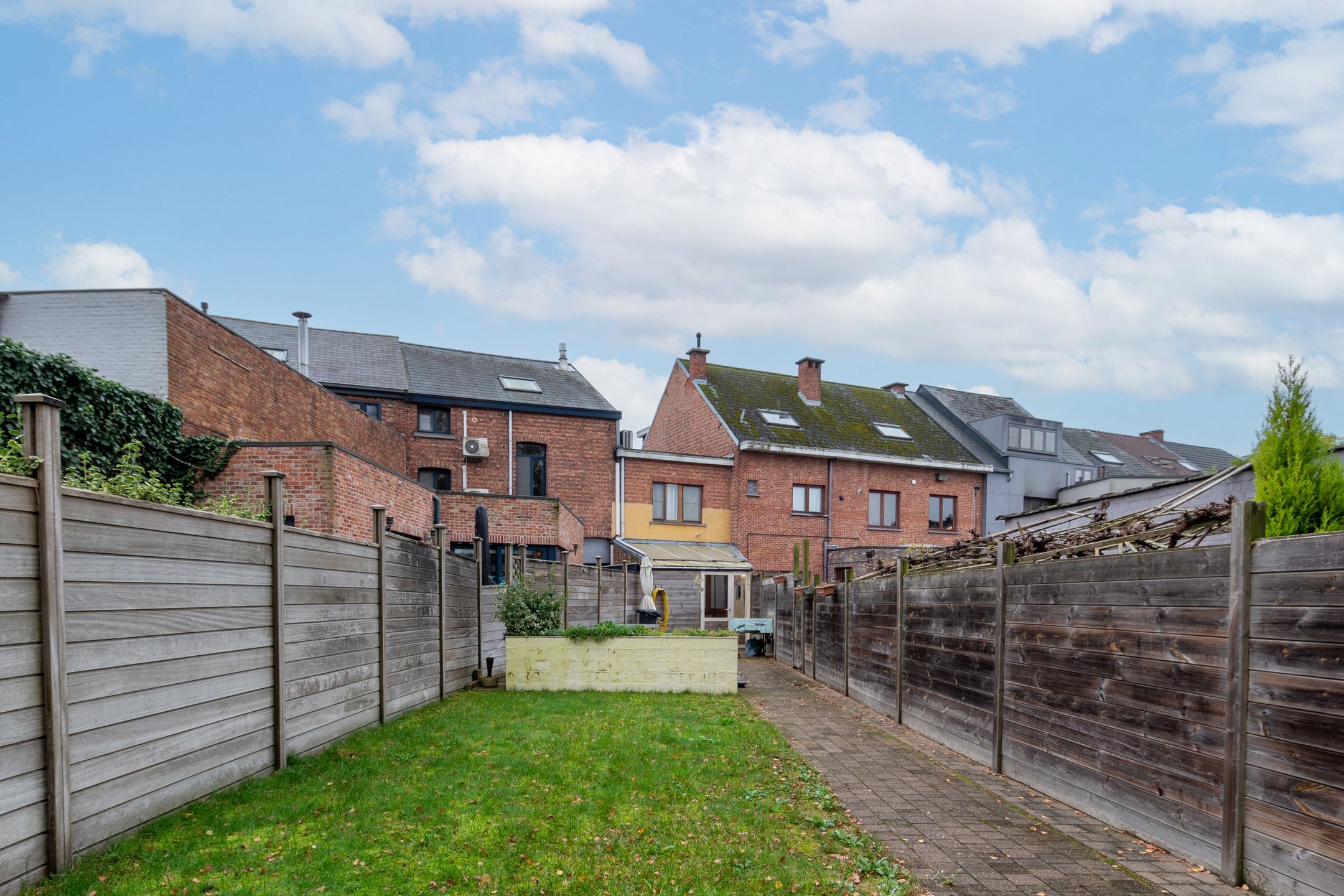 Knusse woning met gezellige tuin in Blaasveld foto 11