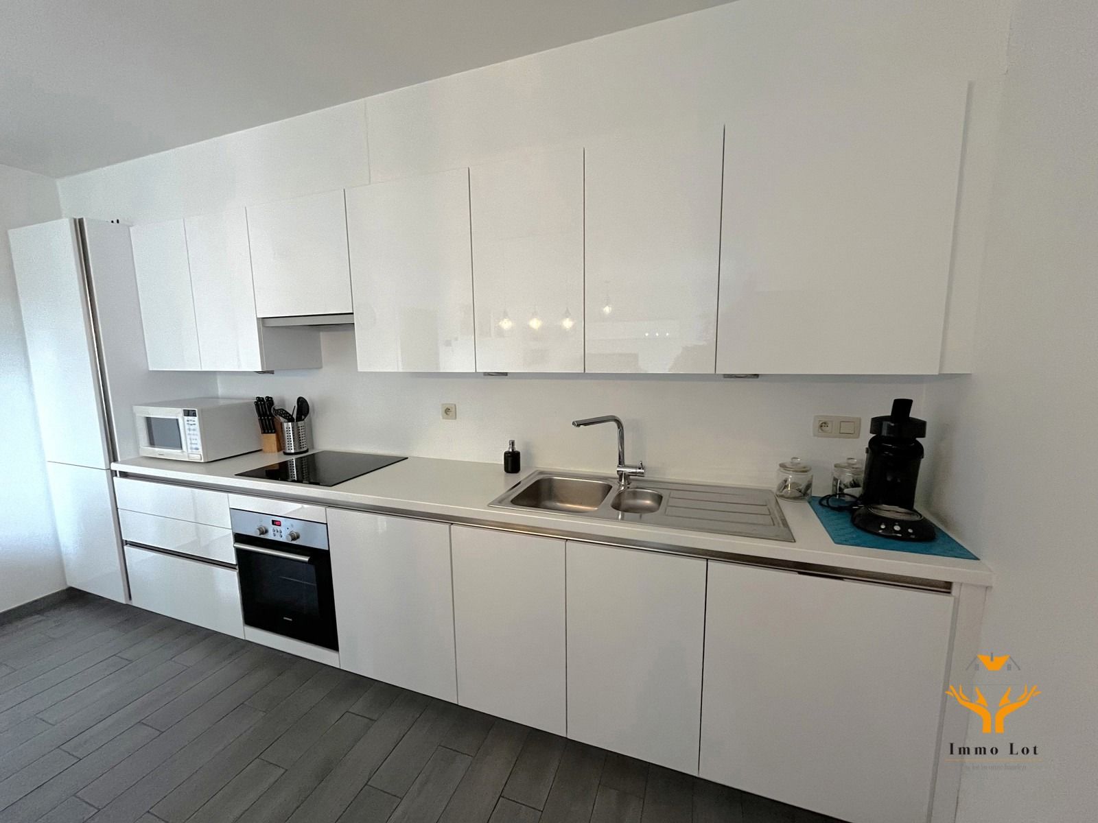 Bemeubeld appartement met 2 slaapkamers foto 7
