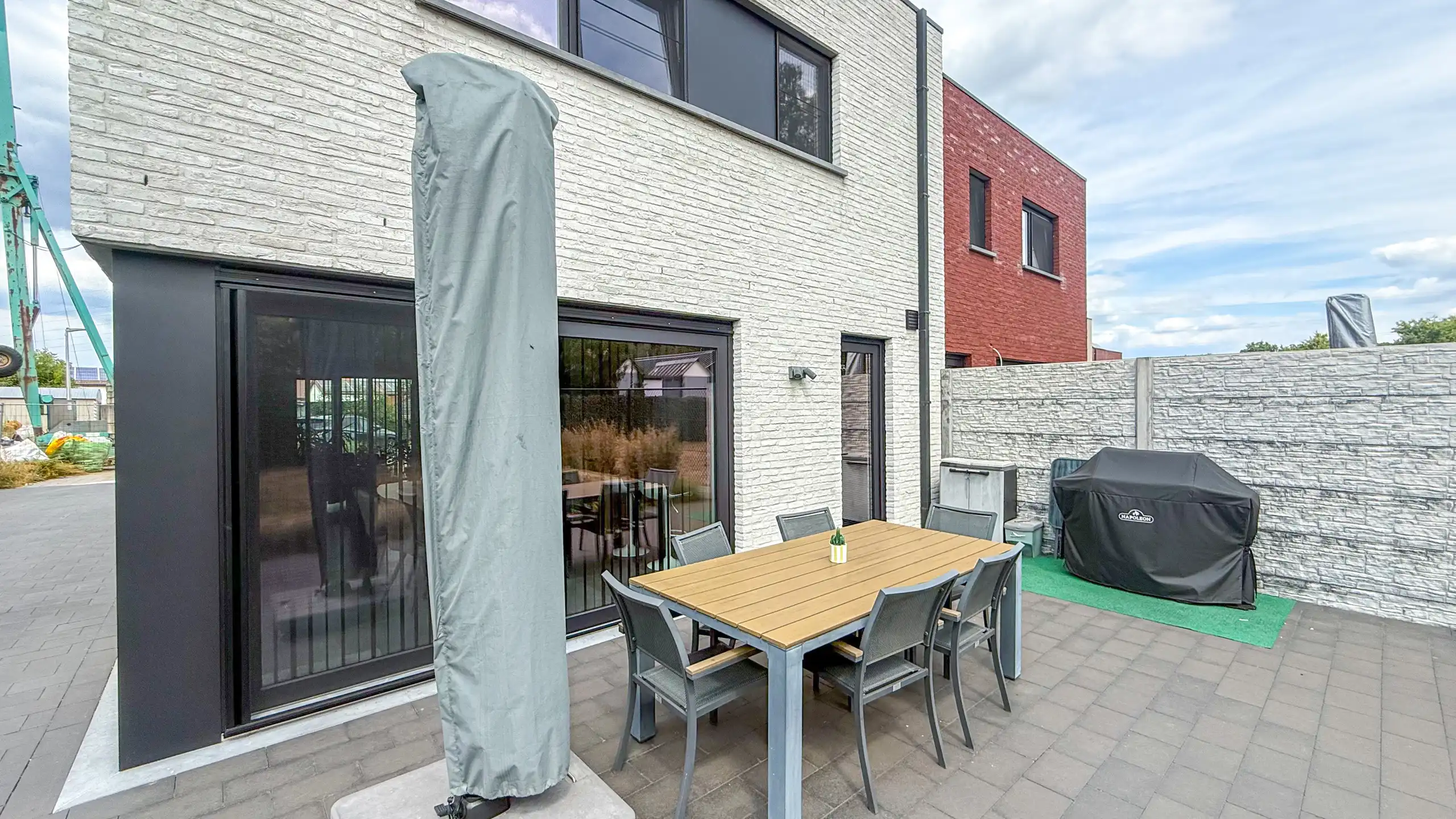 Moderne halfopen woning met 3 slpks en tuin! foto 46