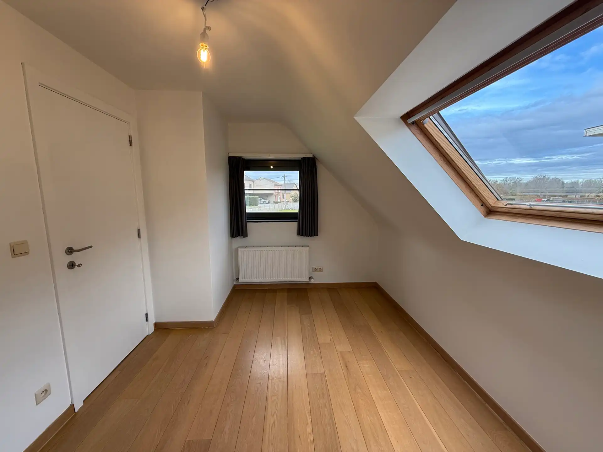 WANZELE - Rustig gelegen Villa met grote tuin. foto 17