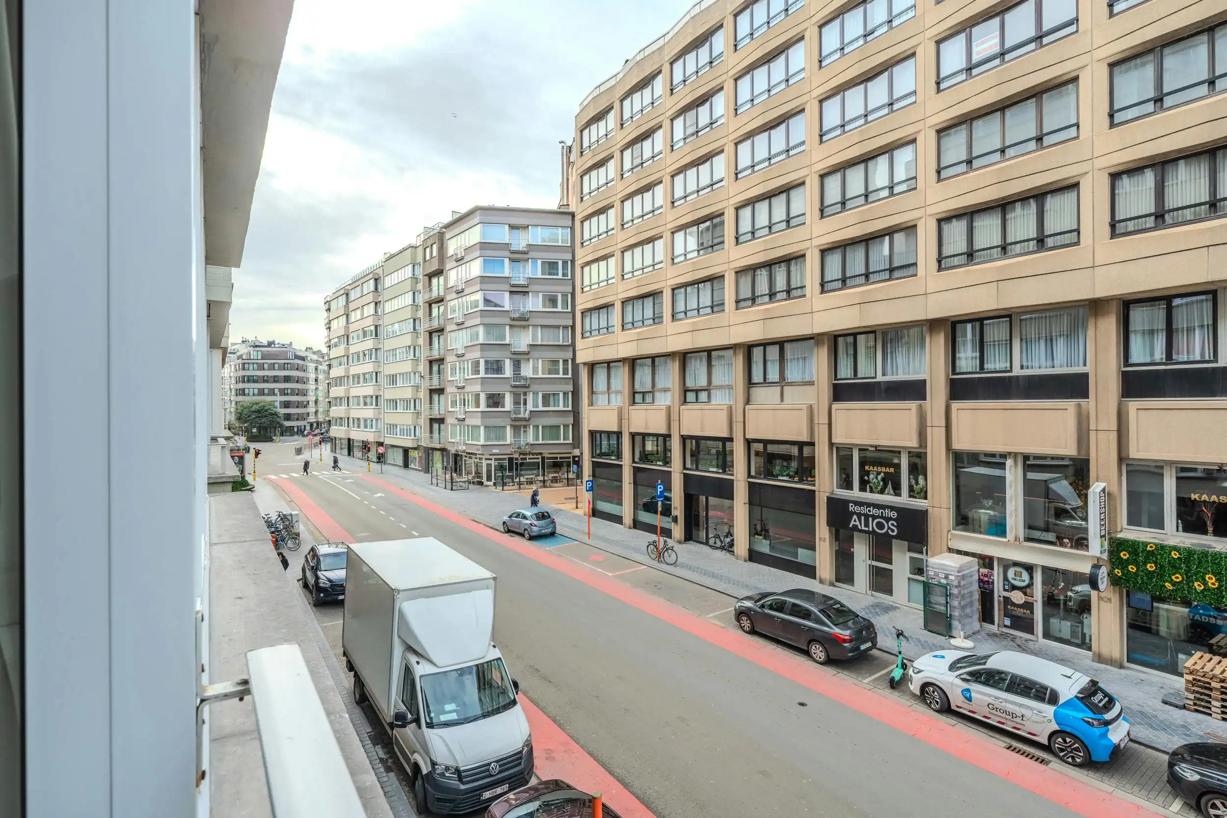 Verzorgd 2 slaapkamer appartement te koop te Oostende  foto 13