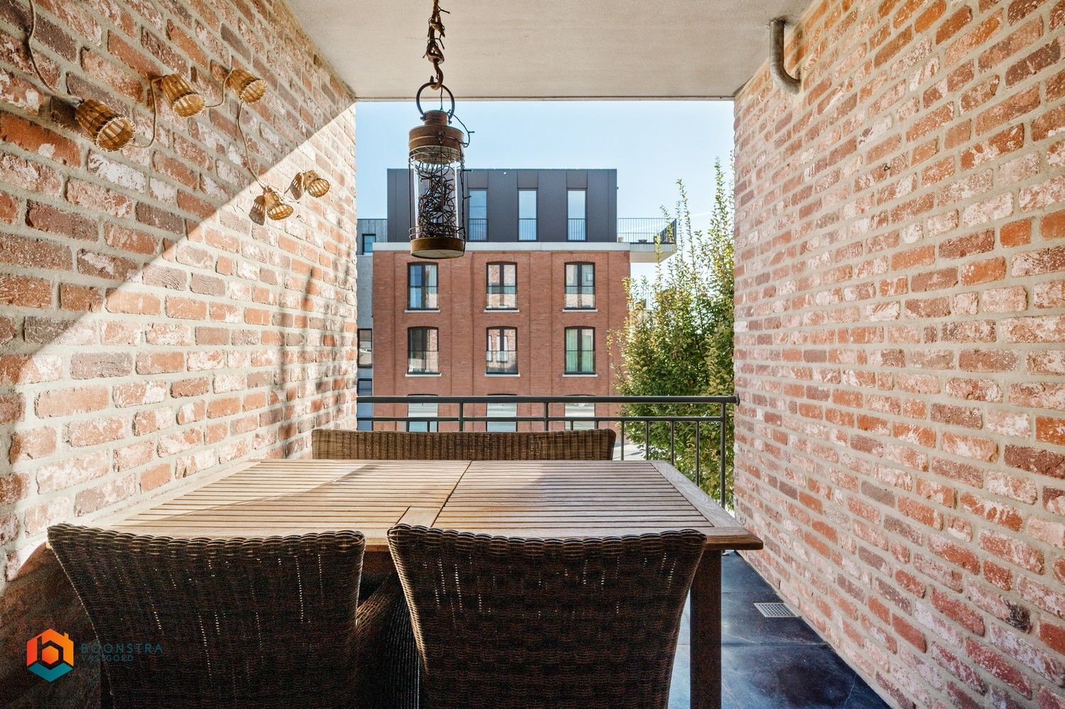 Luxueus instapklaar app met 2 slpkrs en staanplaats foto 14