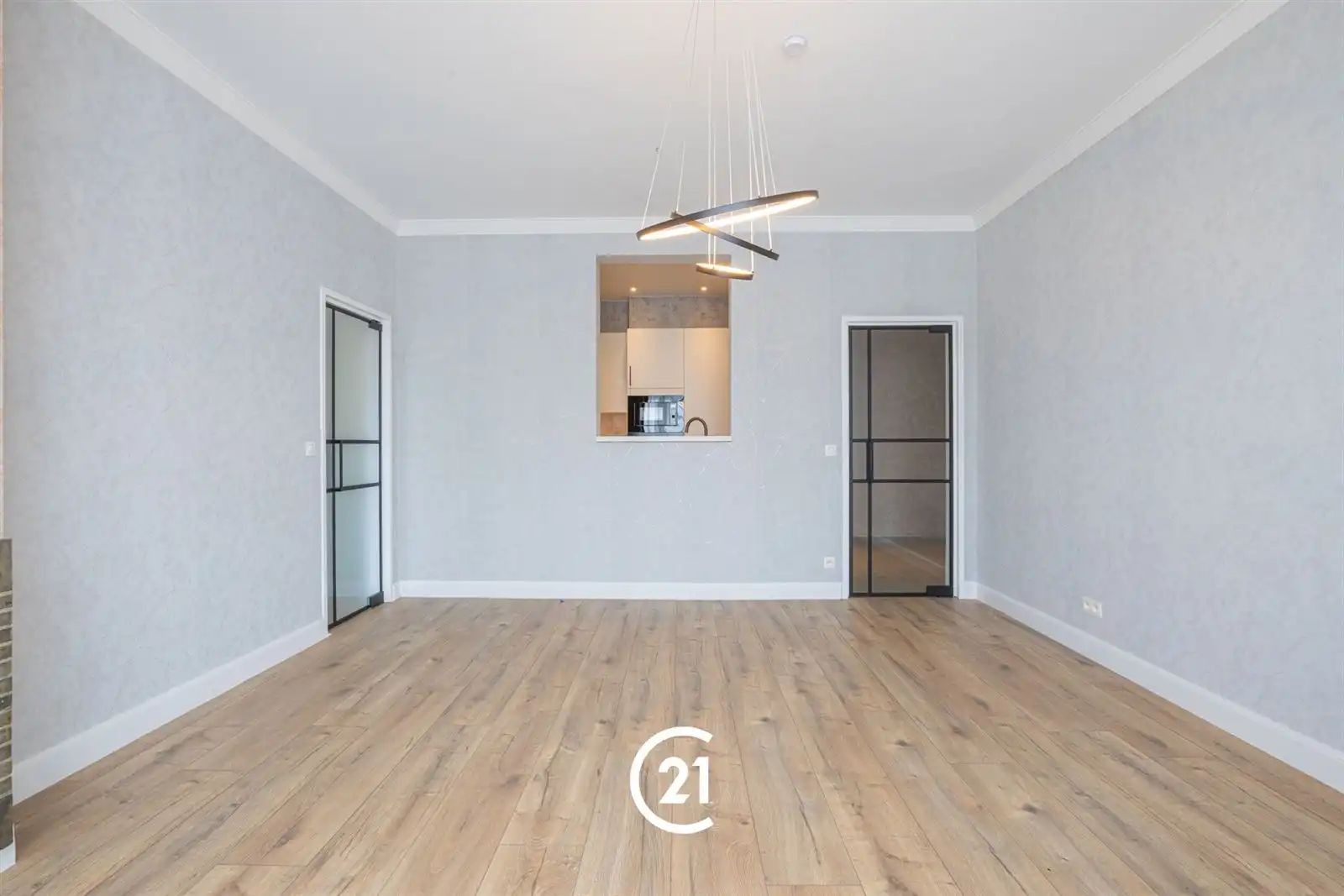 Instapklaar en stijlvol gerenoveerd appartement in Gent foto 3
