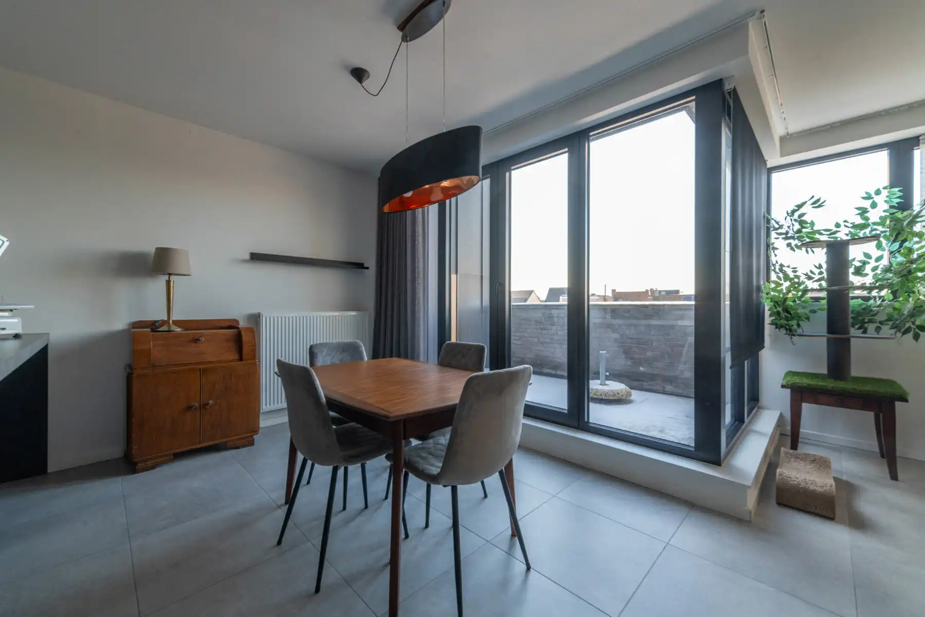 Instapklaar appartement met twee slaapkamers en autostaanplaats.&nbsp; foto 4