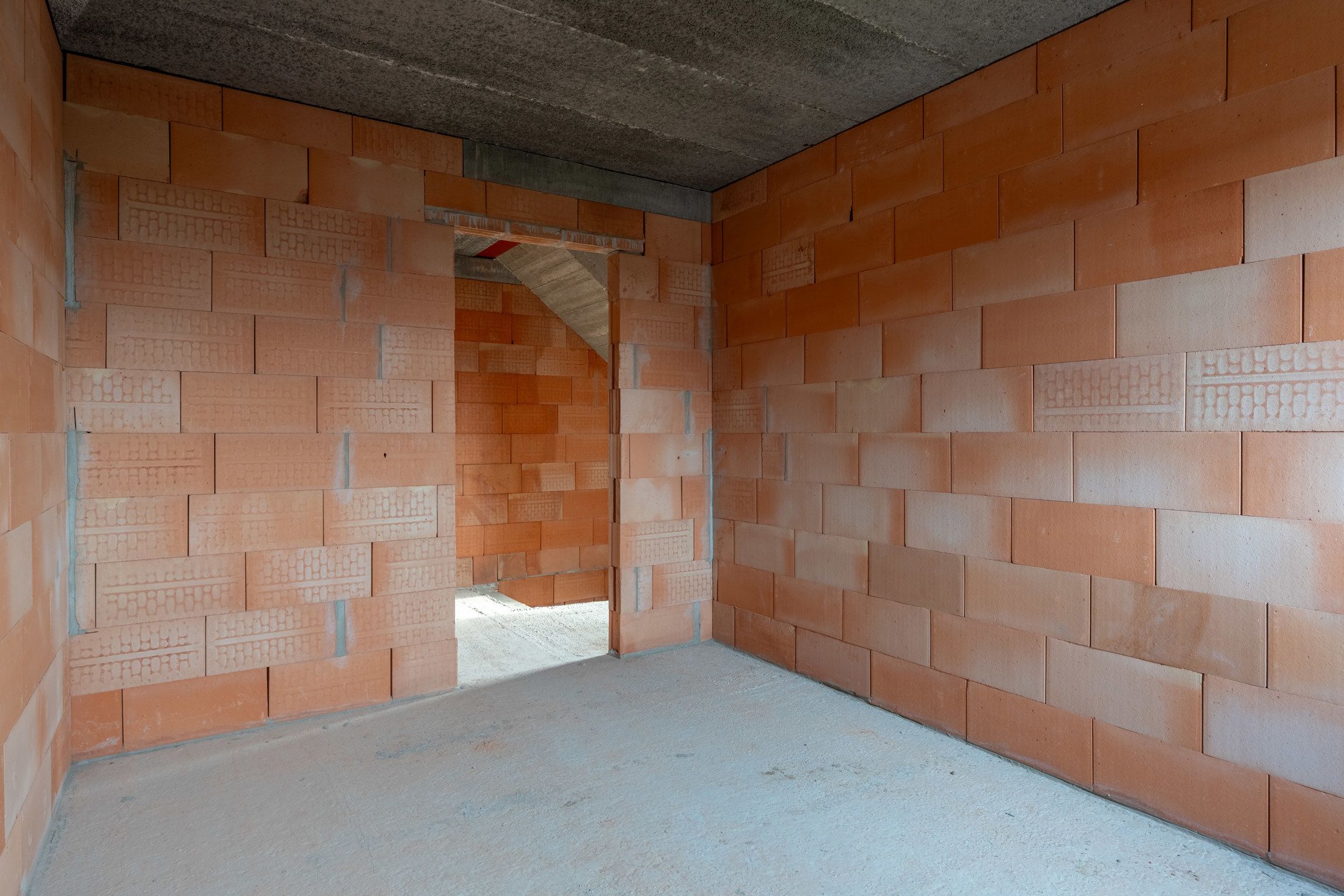 Knappe en ruime (245 m²) casco woning op gunstige ligging foto 30