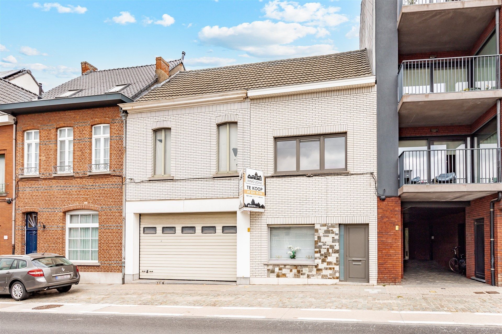 Te renoveren dubbelwoning met veel potentieel foto 2