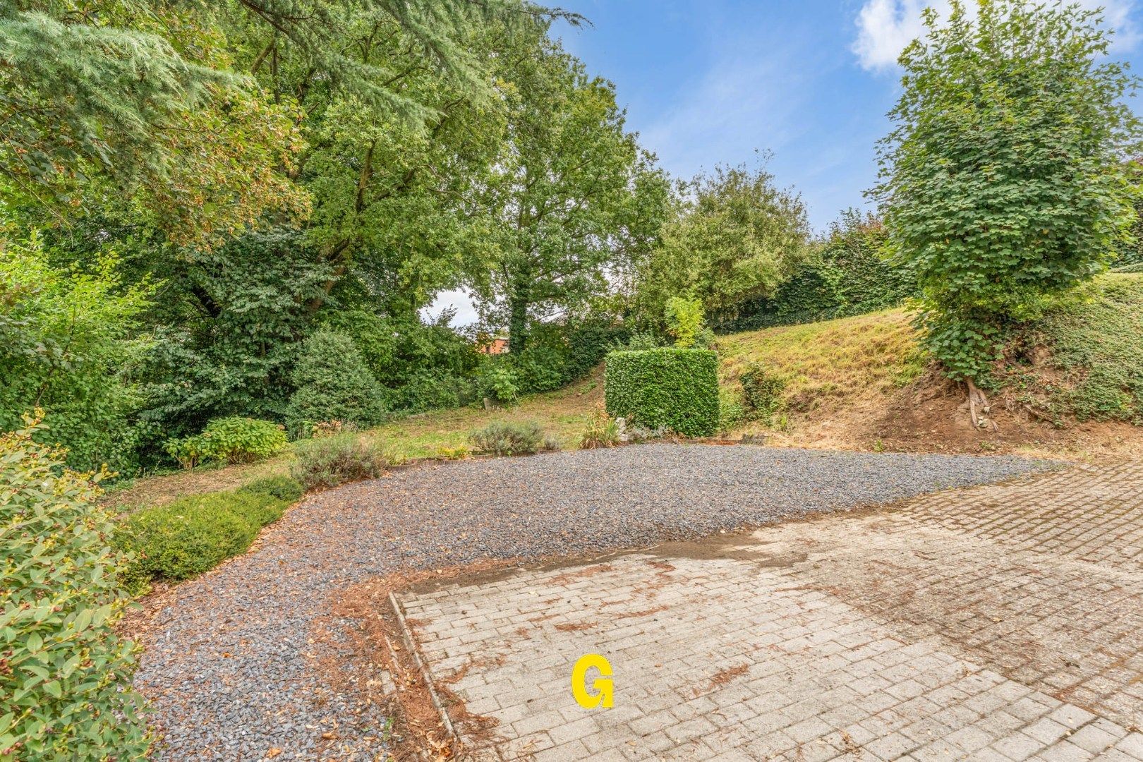 Vrijstaande woning met uitgesproken karakter op een uitstekende locatie in hartje Bilzen, op 11a 23ca foto 26