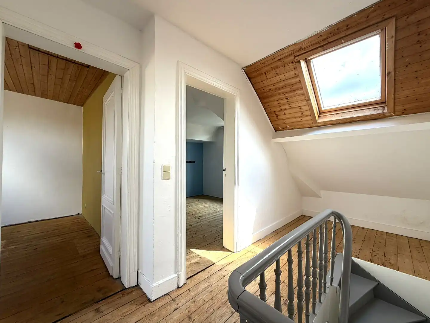 Charmante halfopen woning met Westtuin in een gegeerde woonwijk aan de Basiliek van Edegem! foto 12