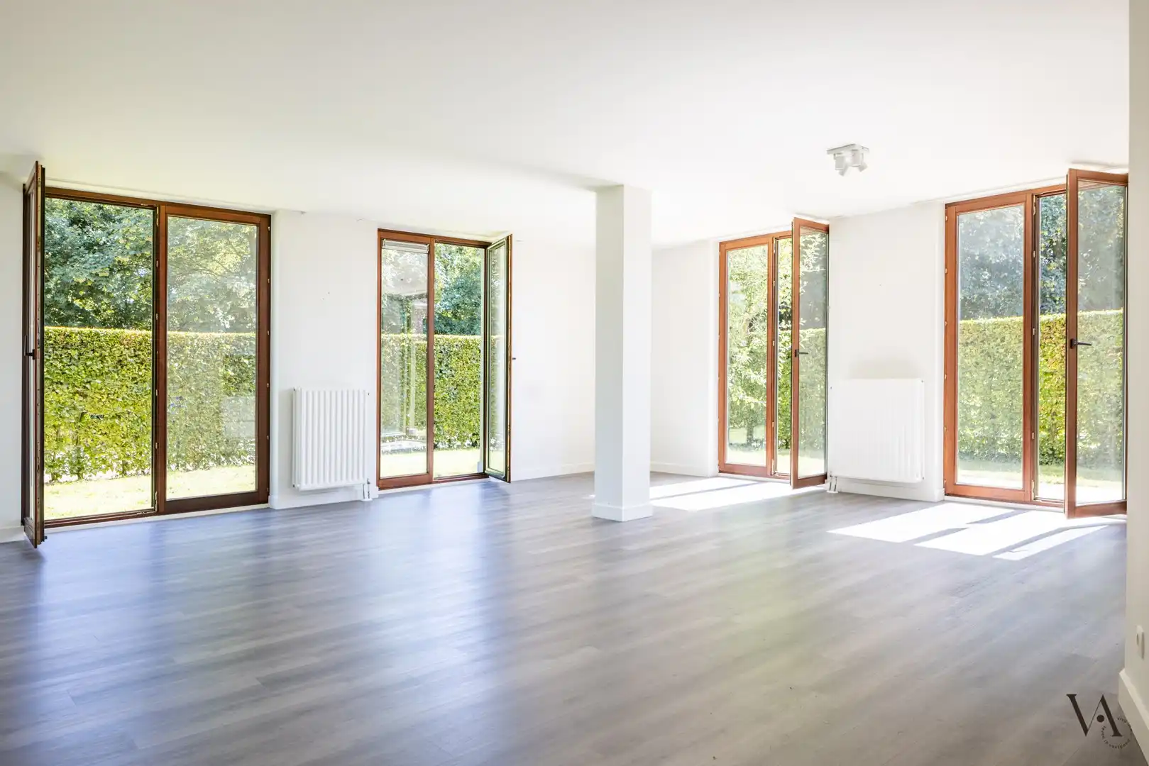 Ruim hoekappartement met uitzonderlijke tuin in groene parkresidentie nabij het centrum van Leuven foto 3