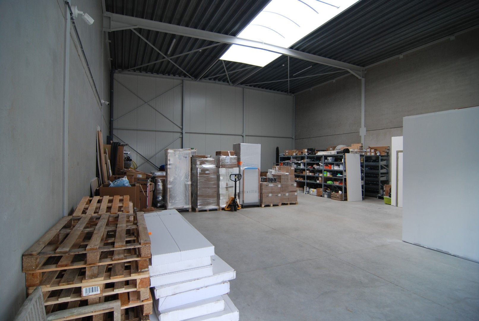 Nieuwbouw KMO Unit, 221 m², op industriegebied Genk-Zuid foto 11