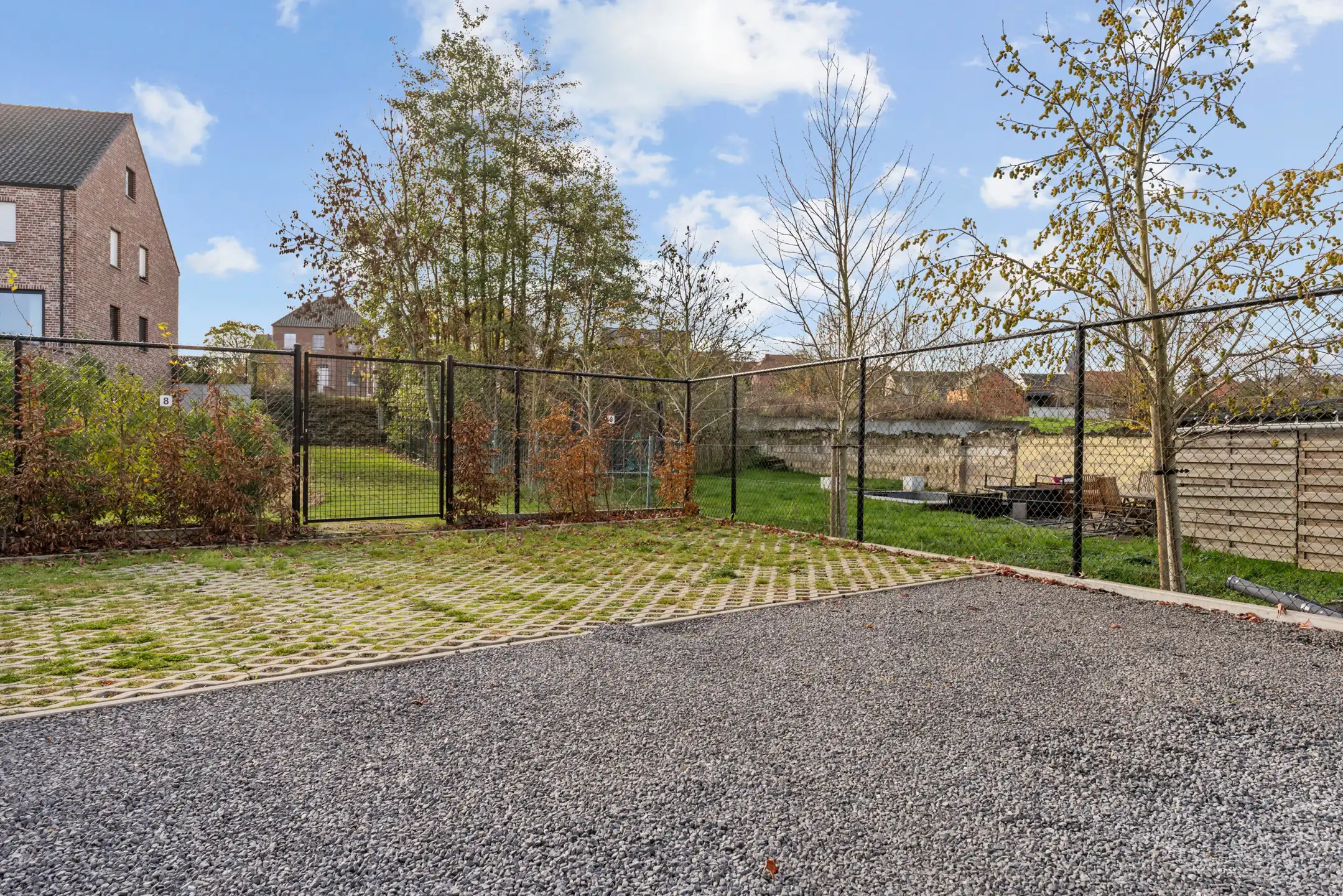 Recent duplex appartement met 2 parkings te Zichen foto 24