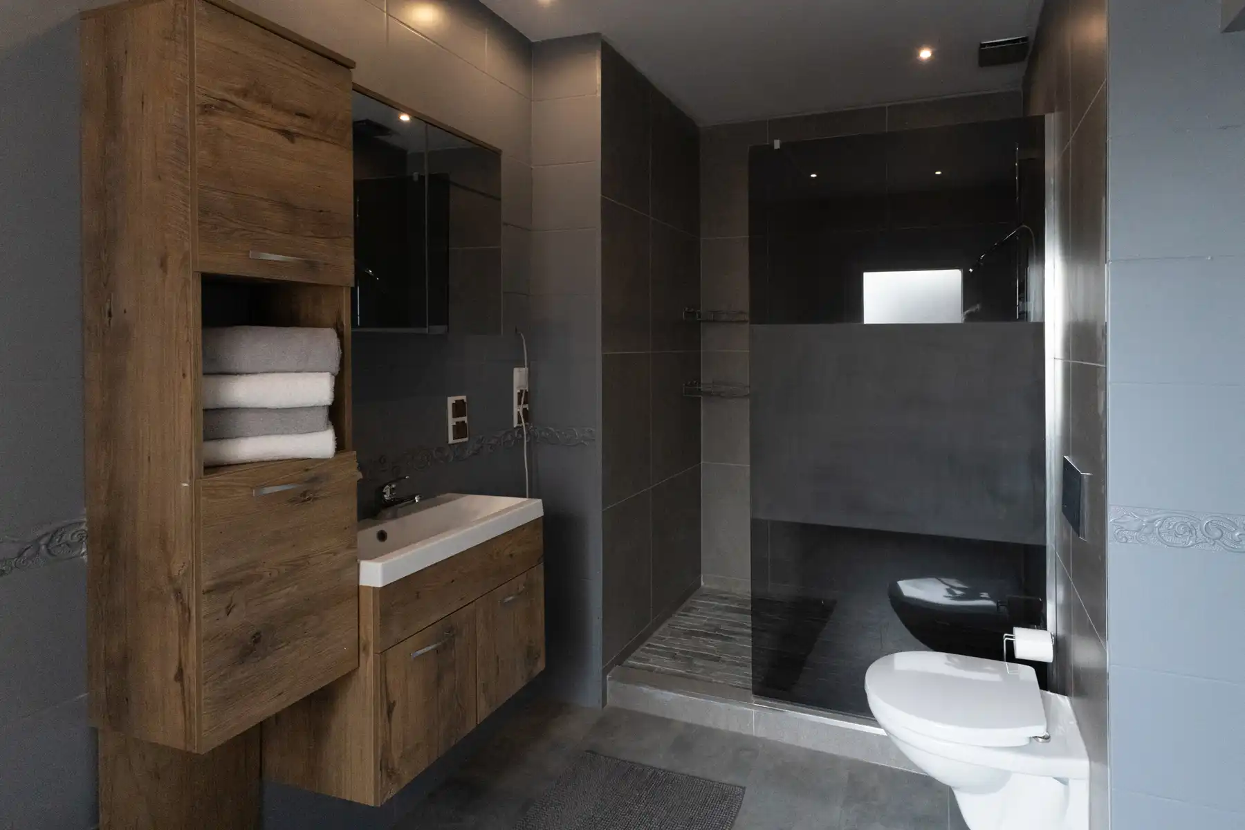 Lichtrijk 1-slaapkamerappartement te koop in hartje Boom foto 5