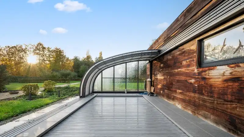 Moderne villa 247m² met bijgebouw-garage en zwembad op 58 are foto 39