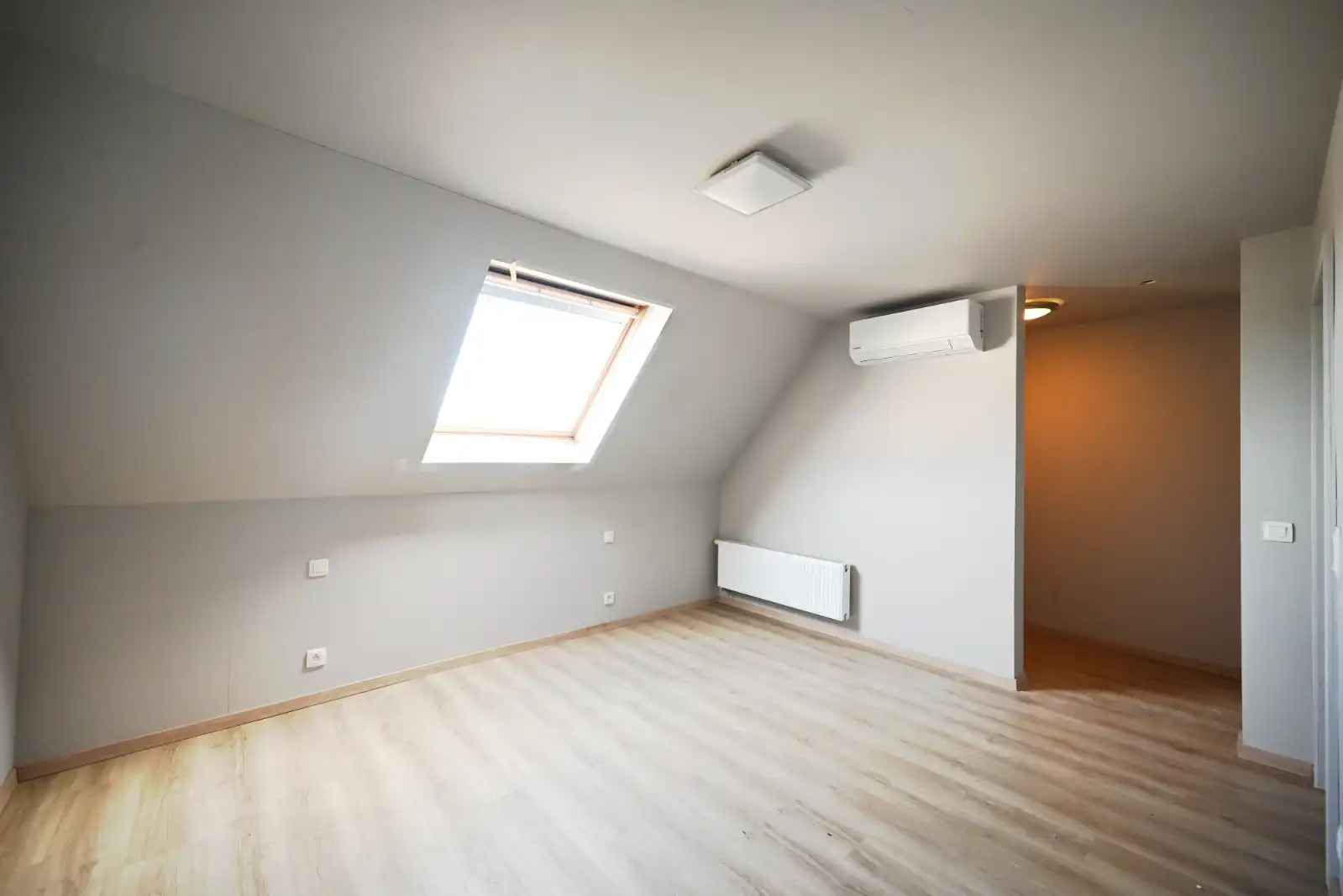 Ruime gezinswoning met 3 slaapkamers, tuin en groot terras! foto 15
