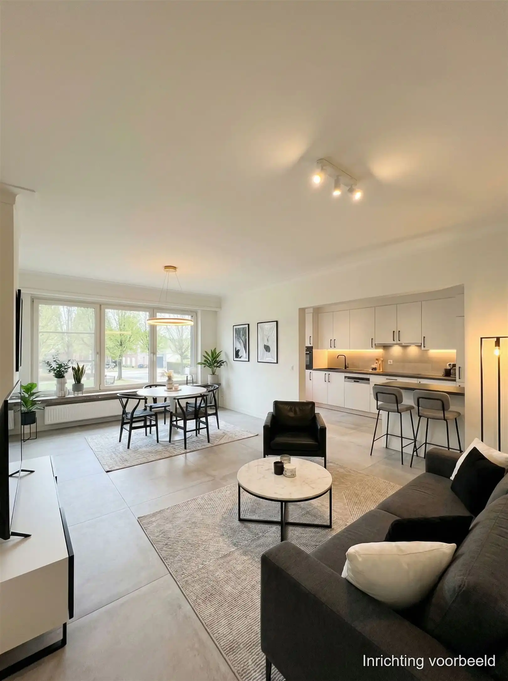 Gerenoveerd appartement met terras en garagebox. foto 3