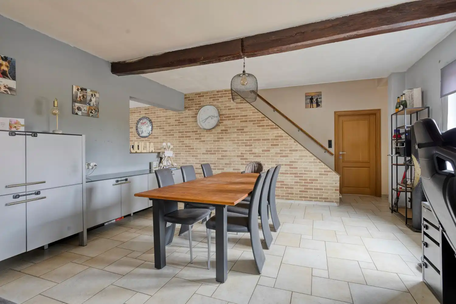 Ruime woning met tuin foto 3