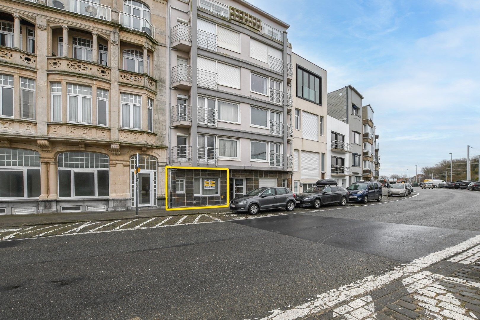 Instapklaar gelijkvloers appartement vlakbij centrum en strand!  foto 13