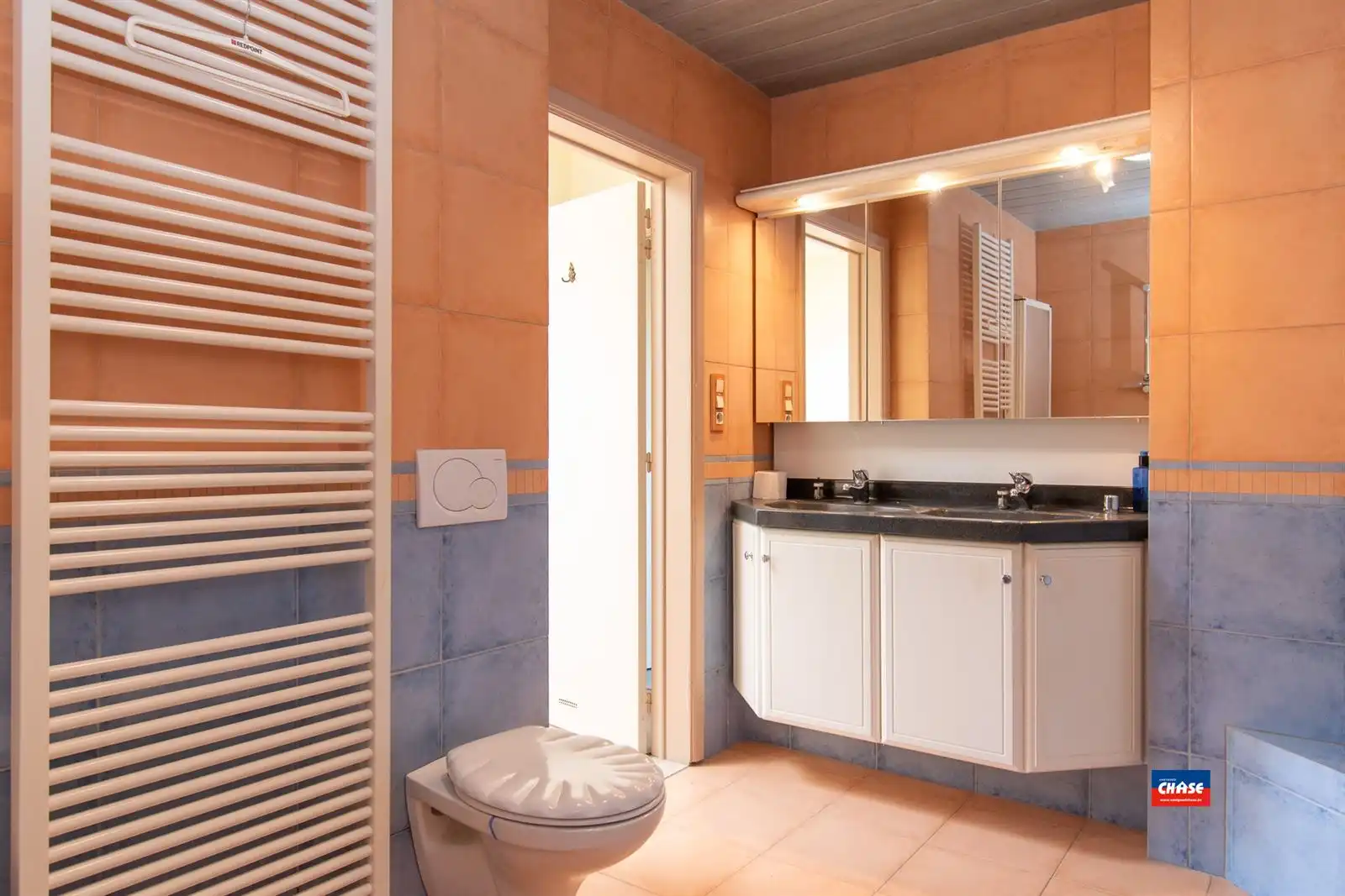 Woning met 2-3 slpks, tuin en garage foto 14