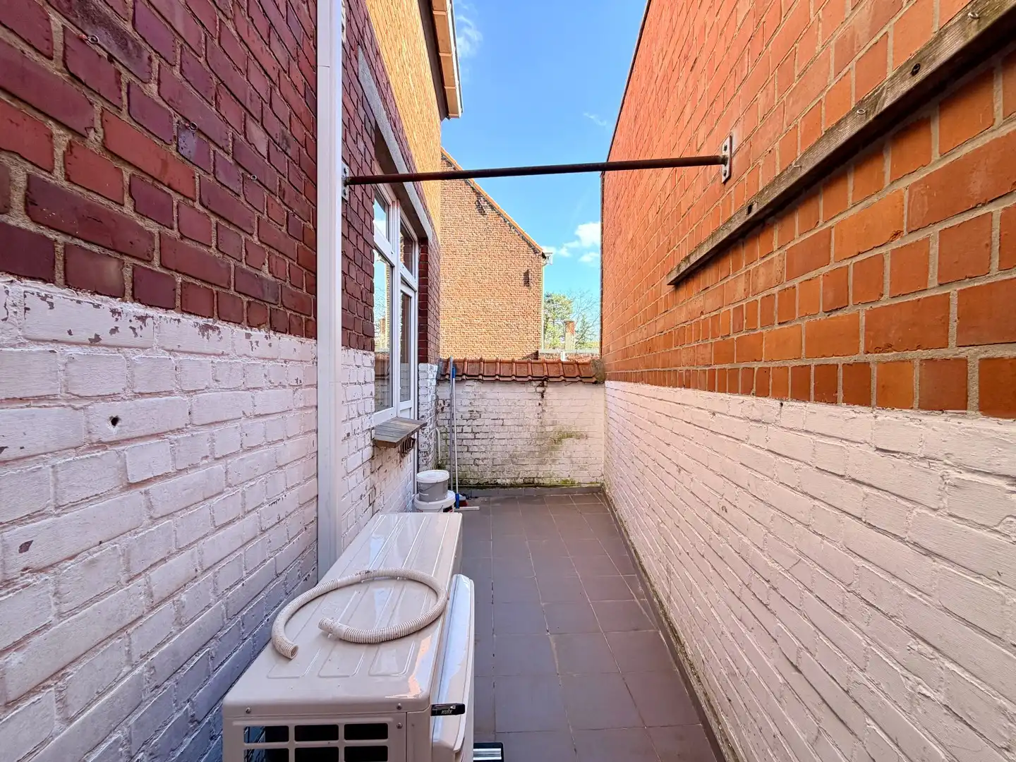 Gerenoveerd duplexappartement met 3 slaapkamers in centrum Tielt! foto 7