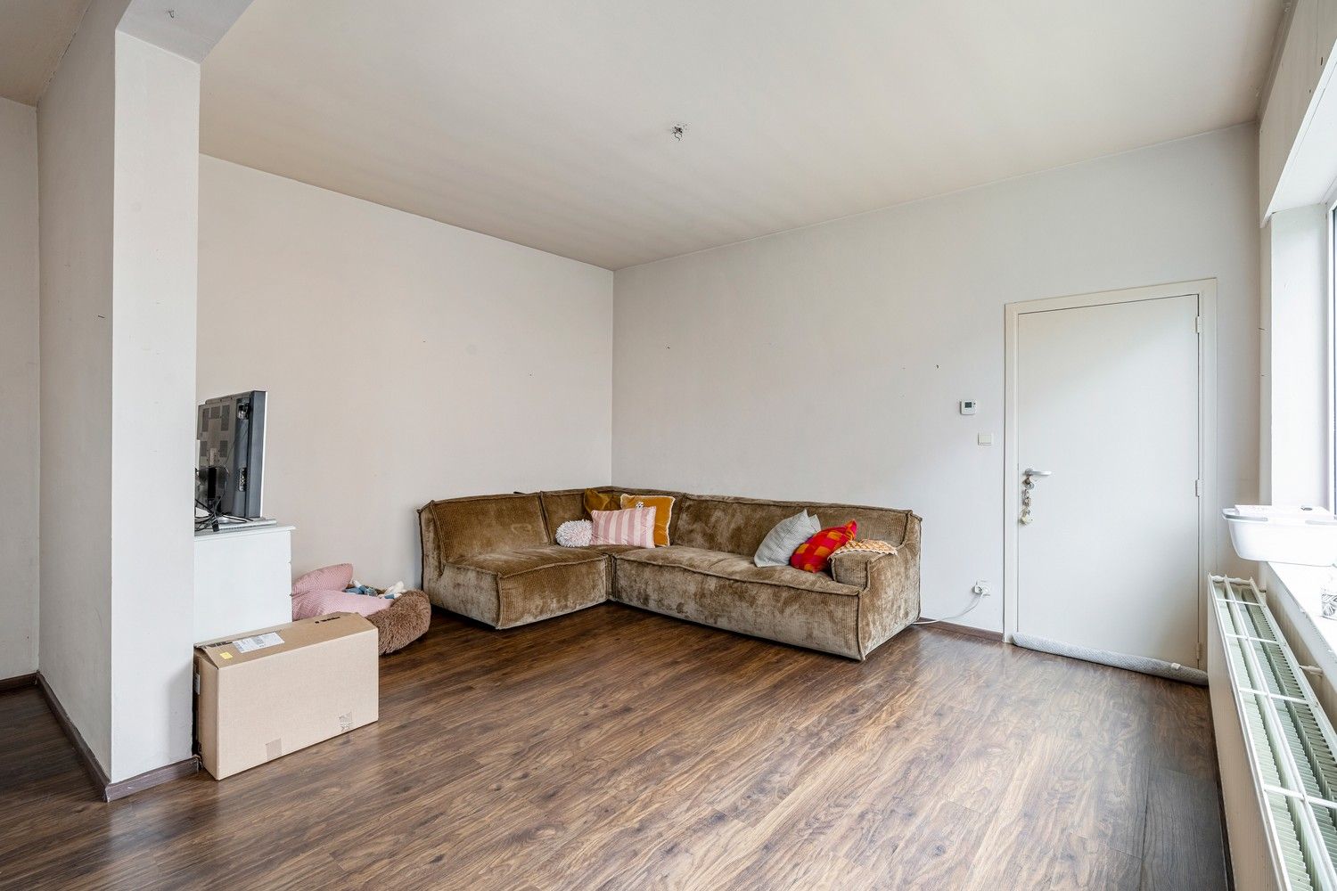 Gelijkvloers appartement met groot terras op gunstige locatie! foto 3
