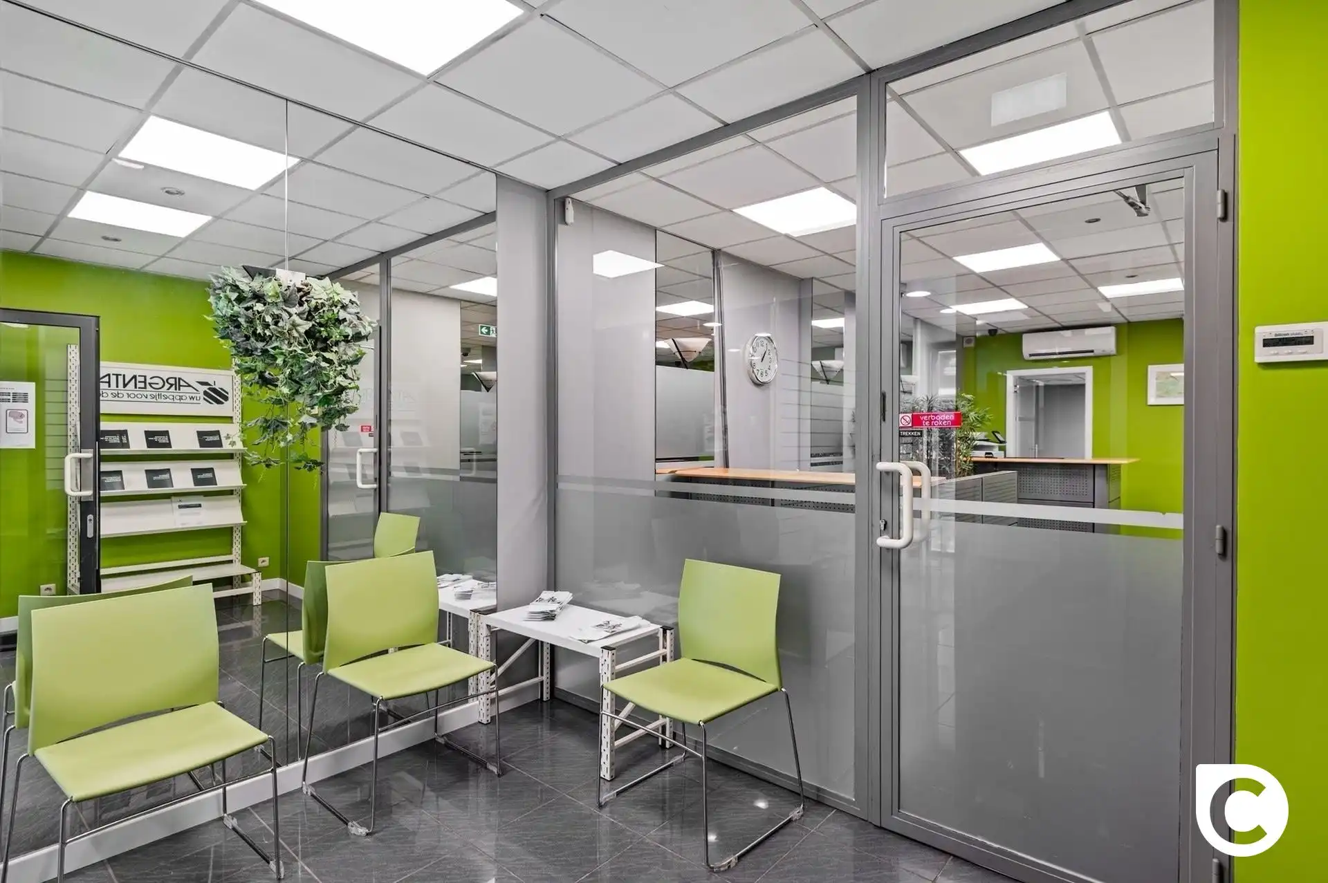 Handelsgelijkvloers met duplex 2 slpk app op toplocatie! foto 3