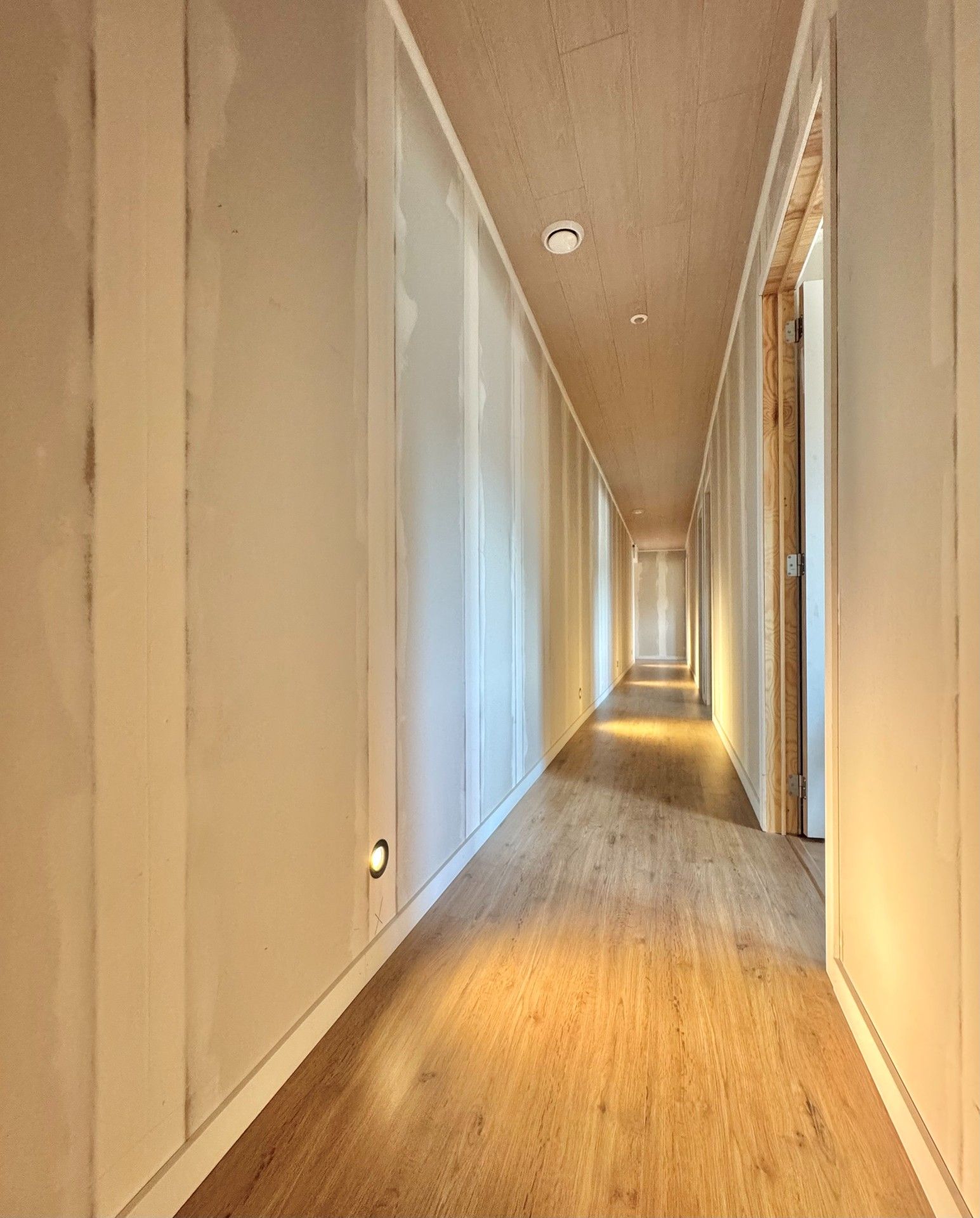 MAGAZIJN MET WOONST foto 37