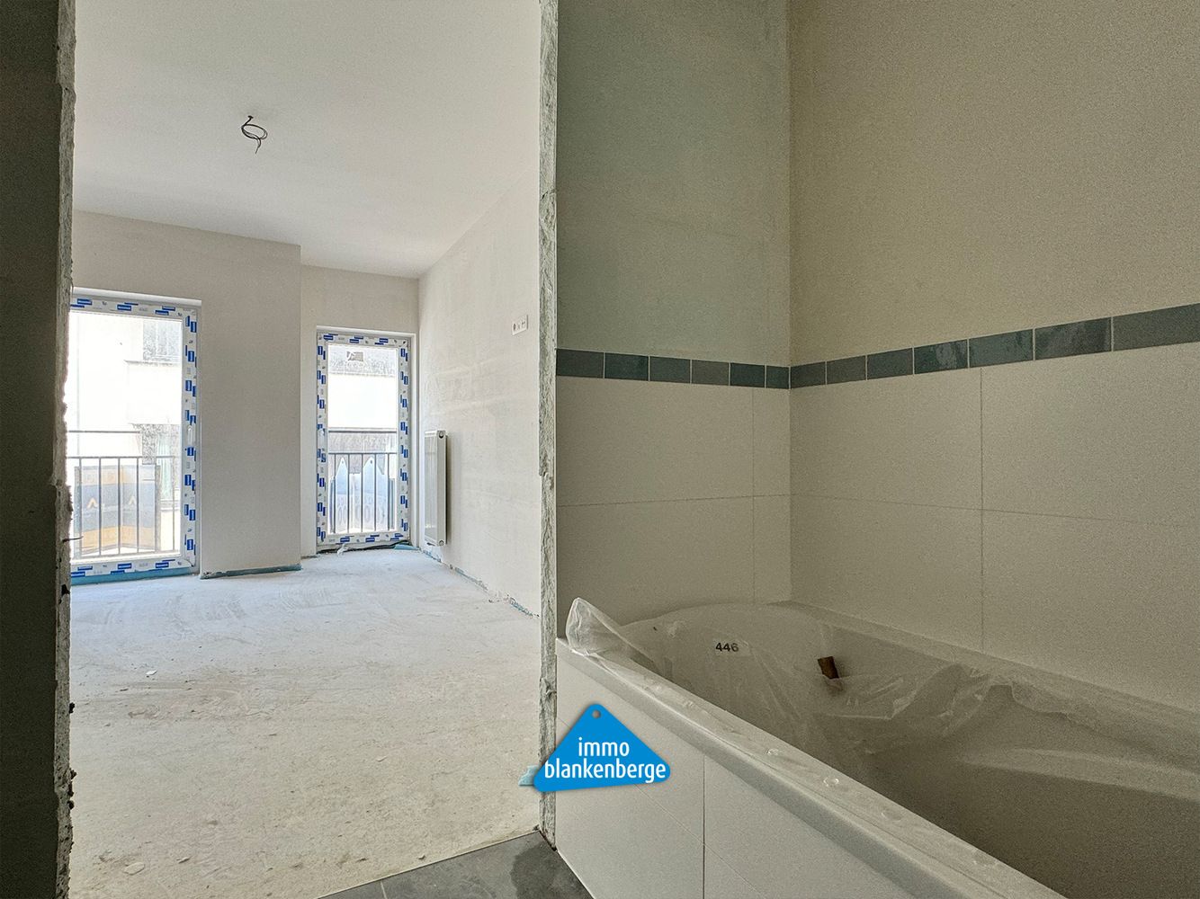 Casco Nieuwbouwappartement met Geïnstalleerde Keuken en Twee Slaapkamers op de Derde Verdieping foto 8