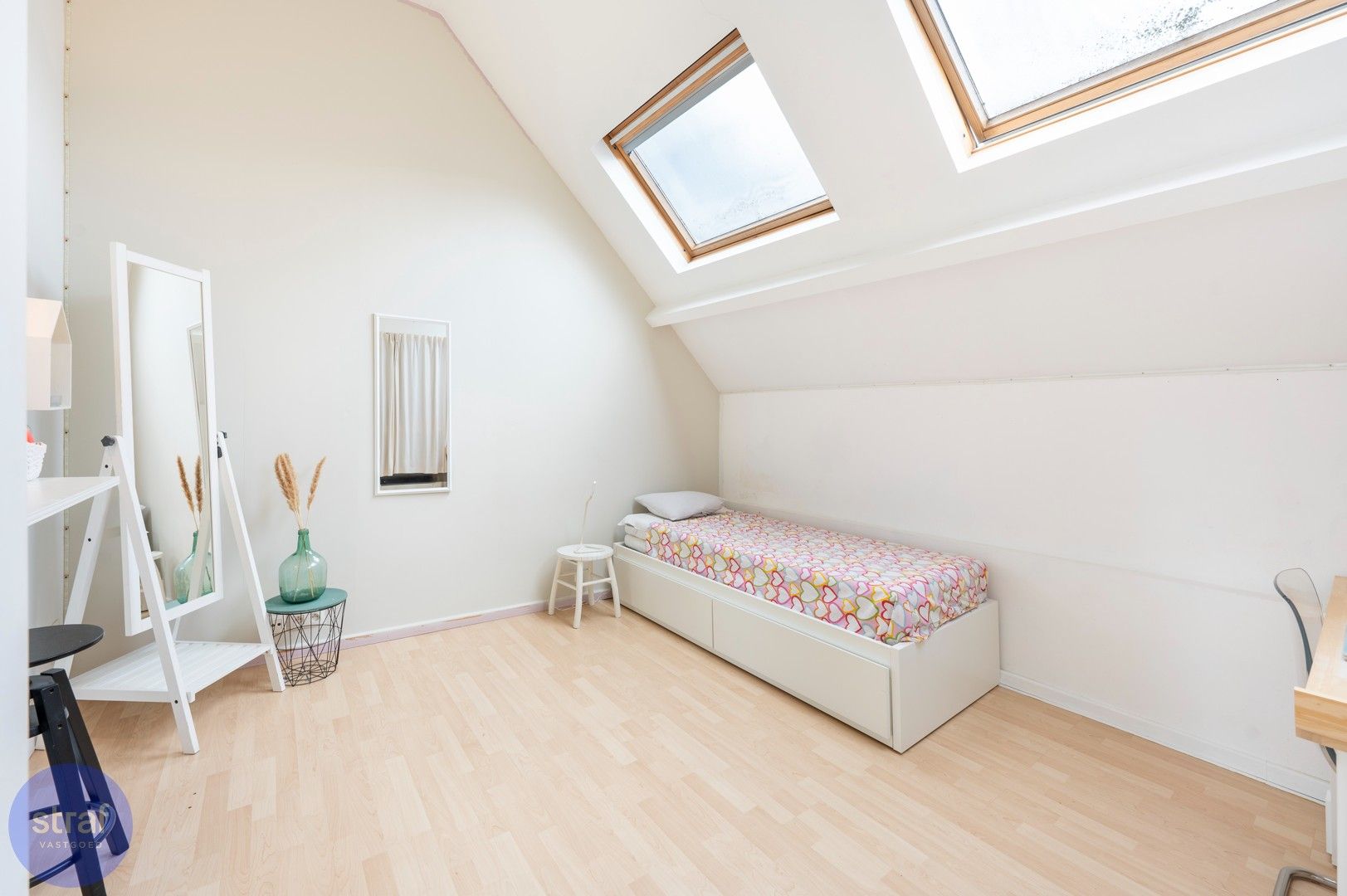 Twee terrassen, vier slaapkamers & tonnen karakter foto 14