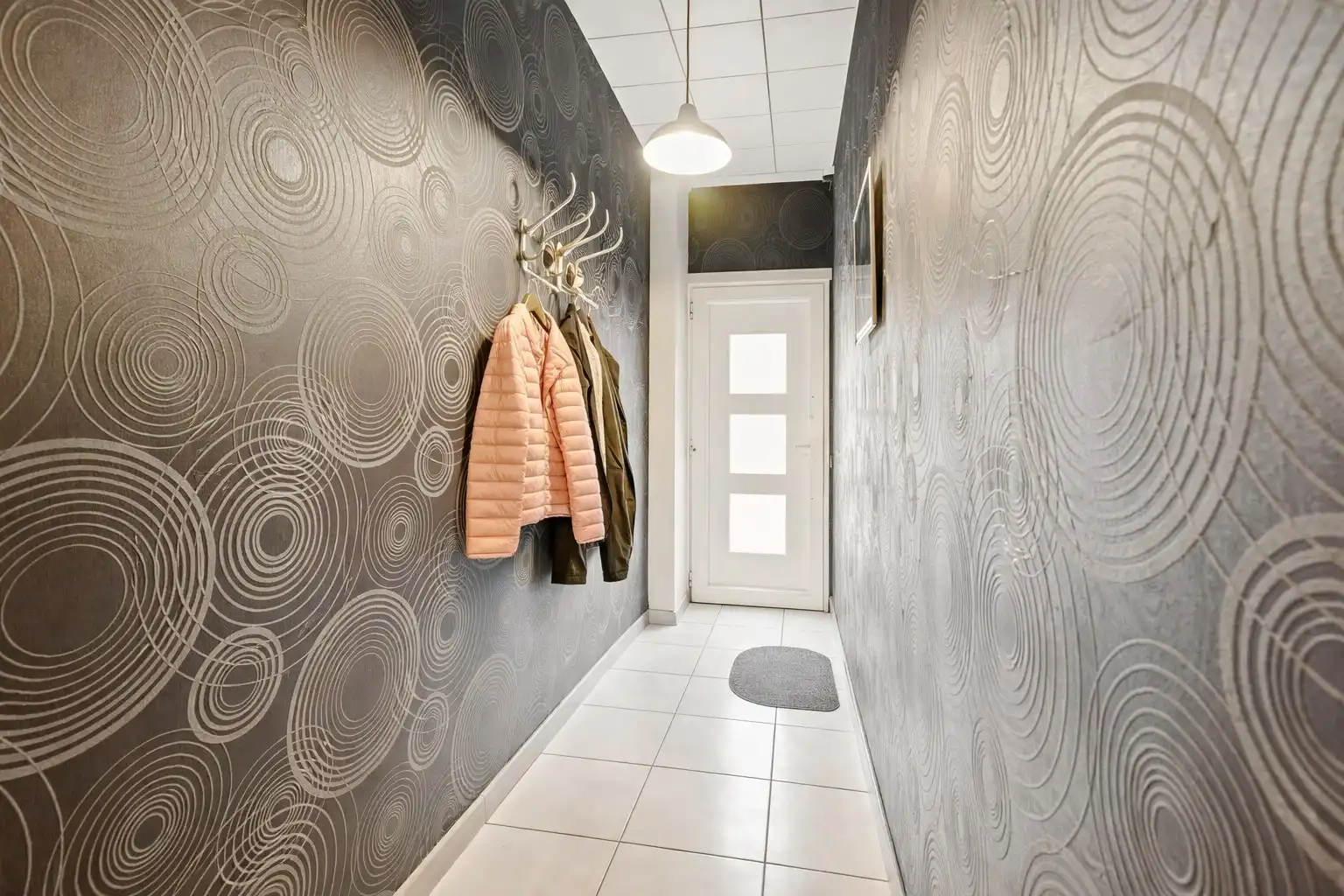 KARAKTERVOLLE STADSWONING MET TUIN  foto 2