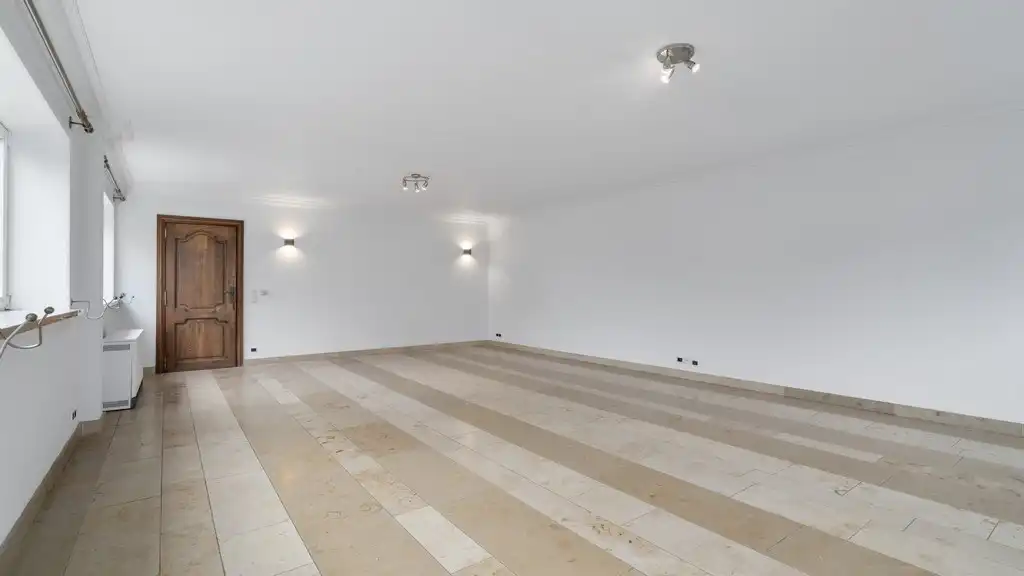 Bedrijfspand met woonst te huur in Dikkelvenne foto 10