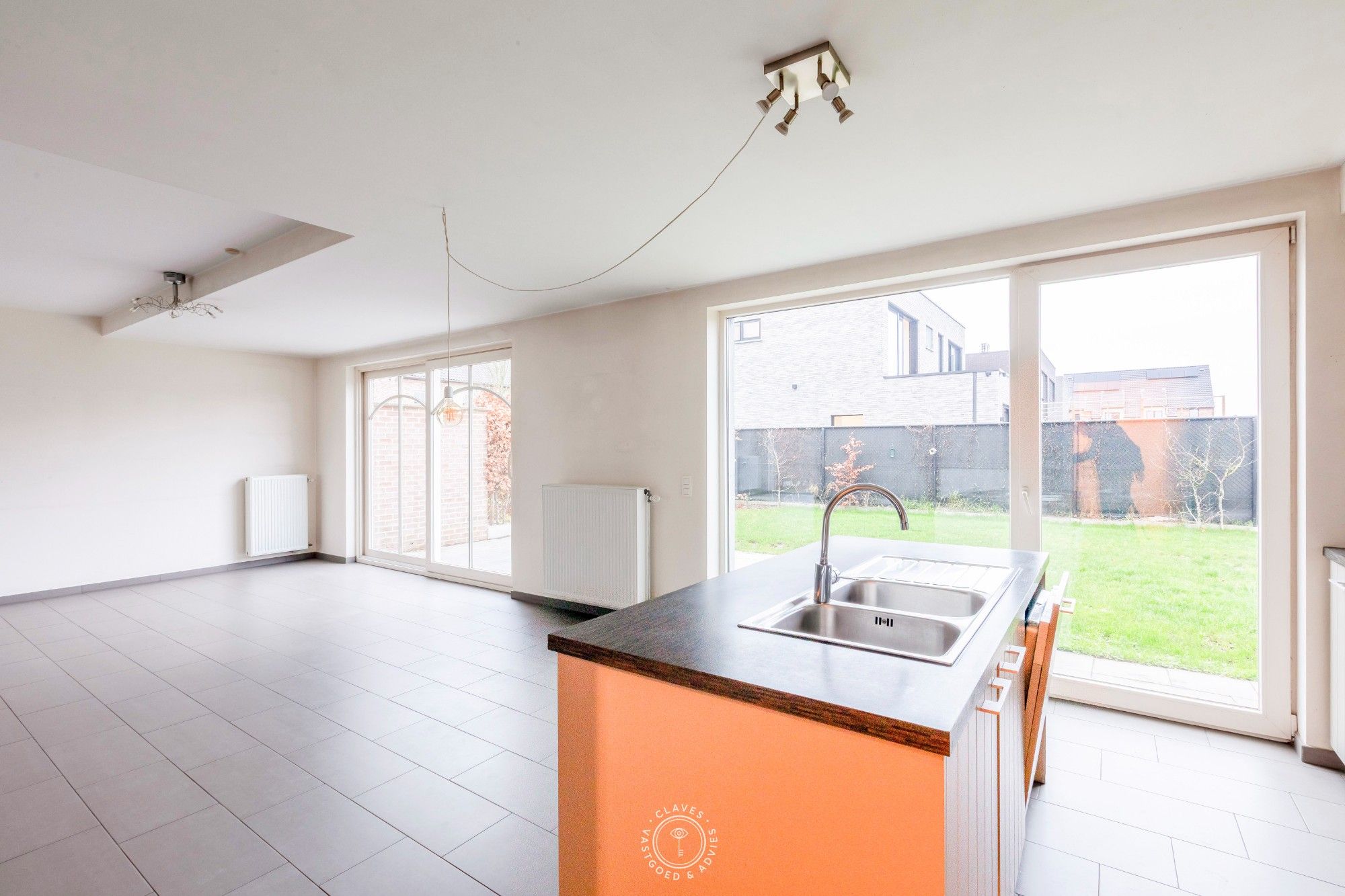 Recente halfopen bebouwing met B-label foto 9