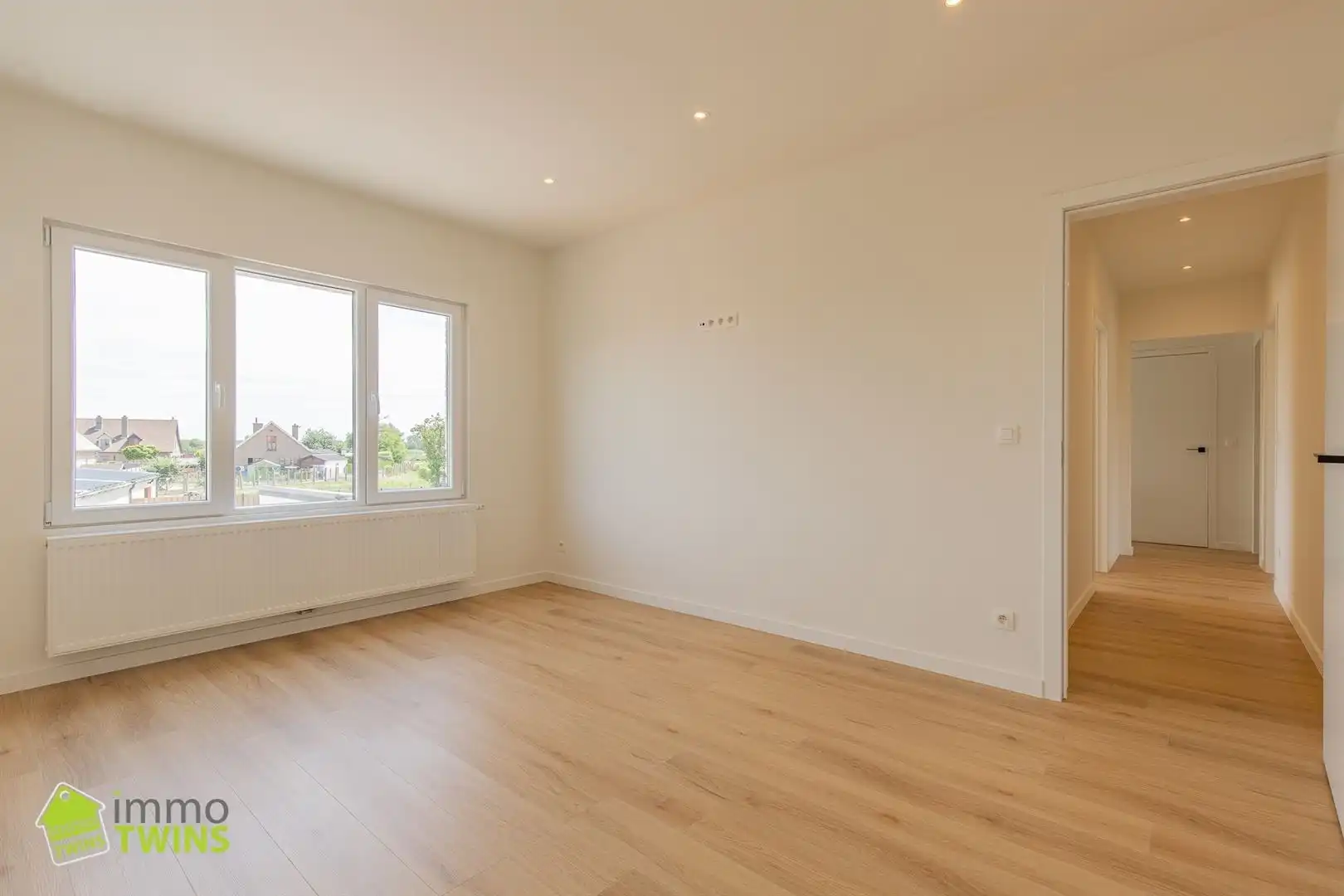 Te koop Instapklare ruime woning met achterliggende weide in Zele foto 23