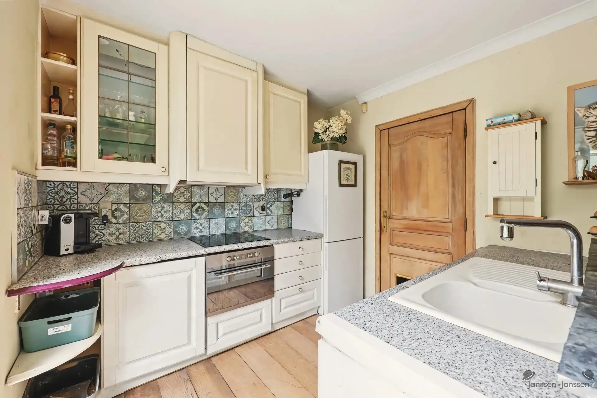 Vrijstaande woning in prachtige groene omgeving op perceel van 955m² foto 8