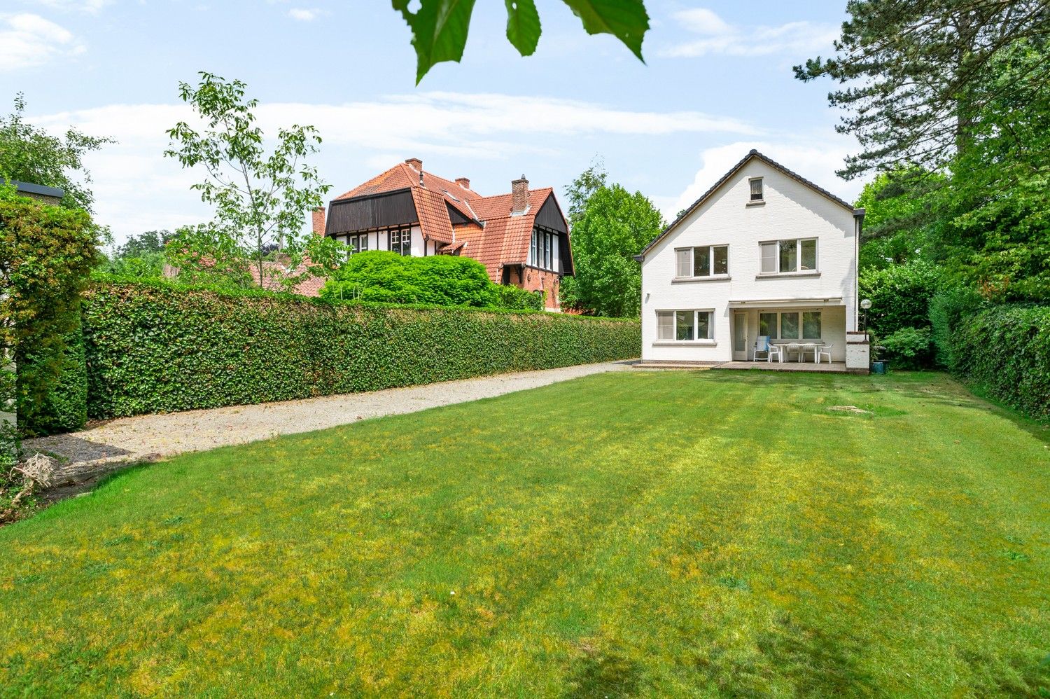 Ruime gezinswoning met 4 slaapkamers en royale tuin op toplocatie in Kapellen foto 23